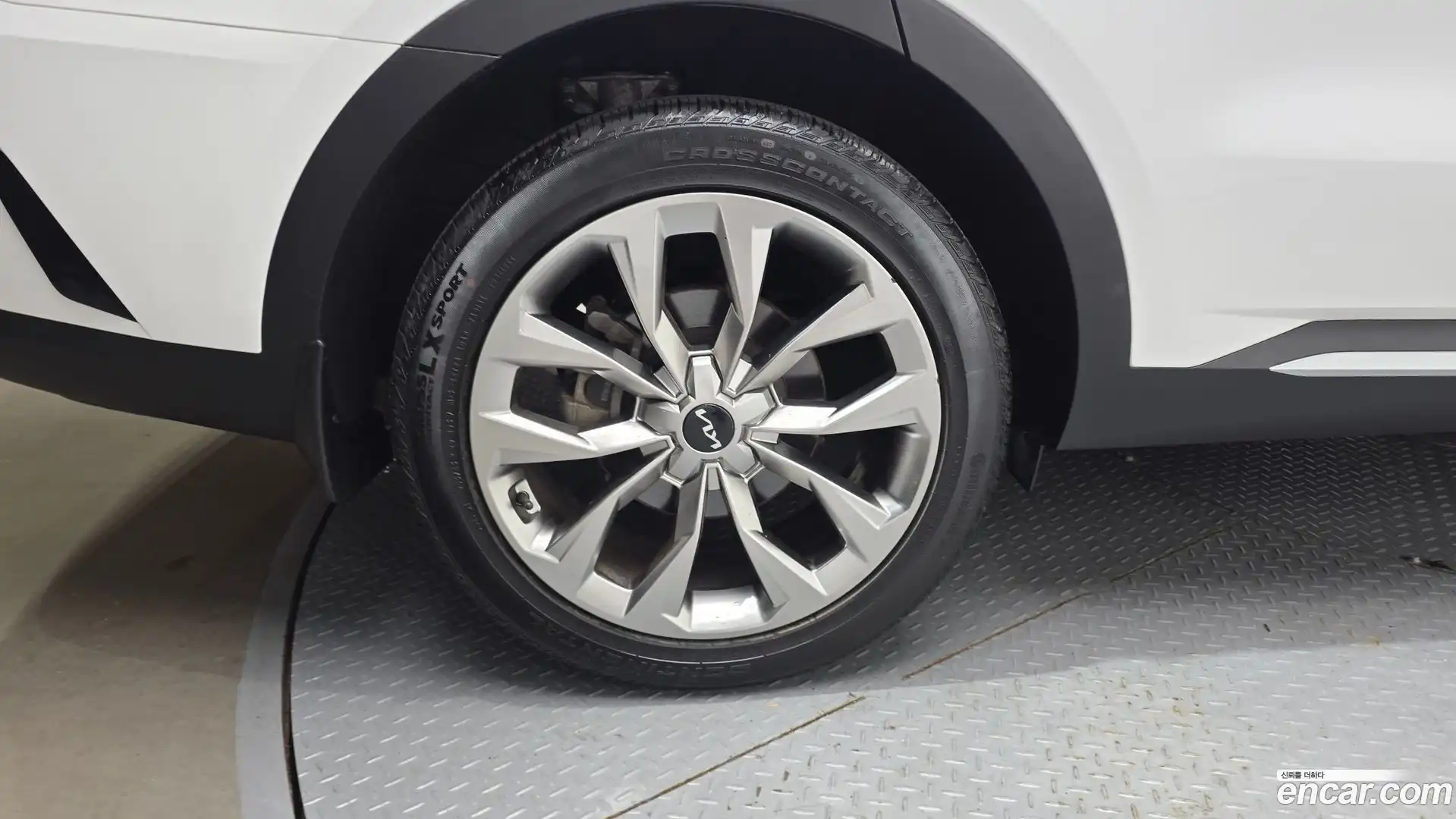 Sorento Kia 2023.4-OUTER-005