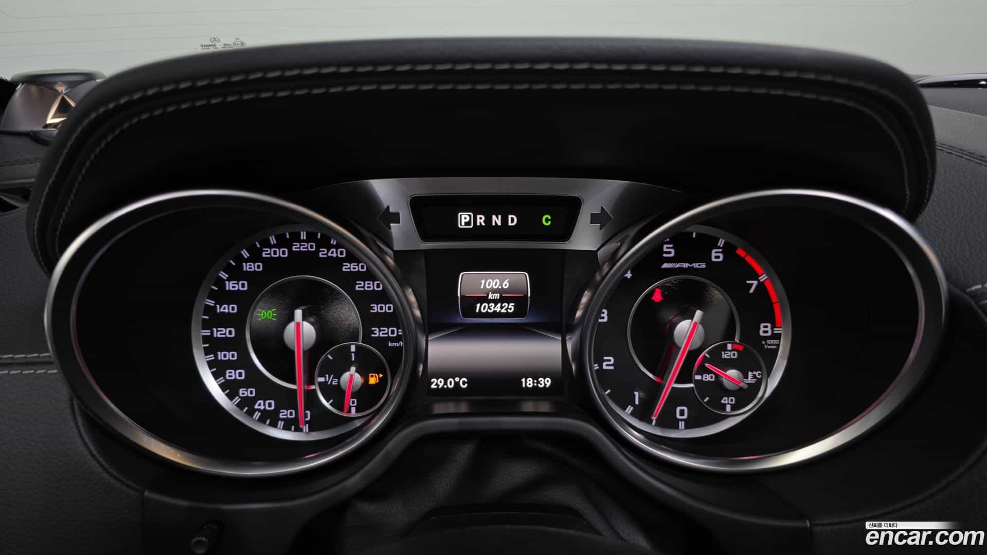SL-Class Mercedes-Benz 2014.9-INNER-008