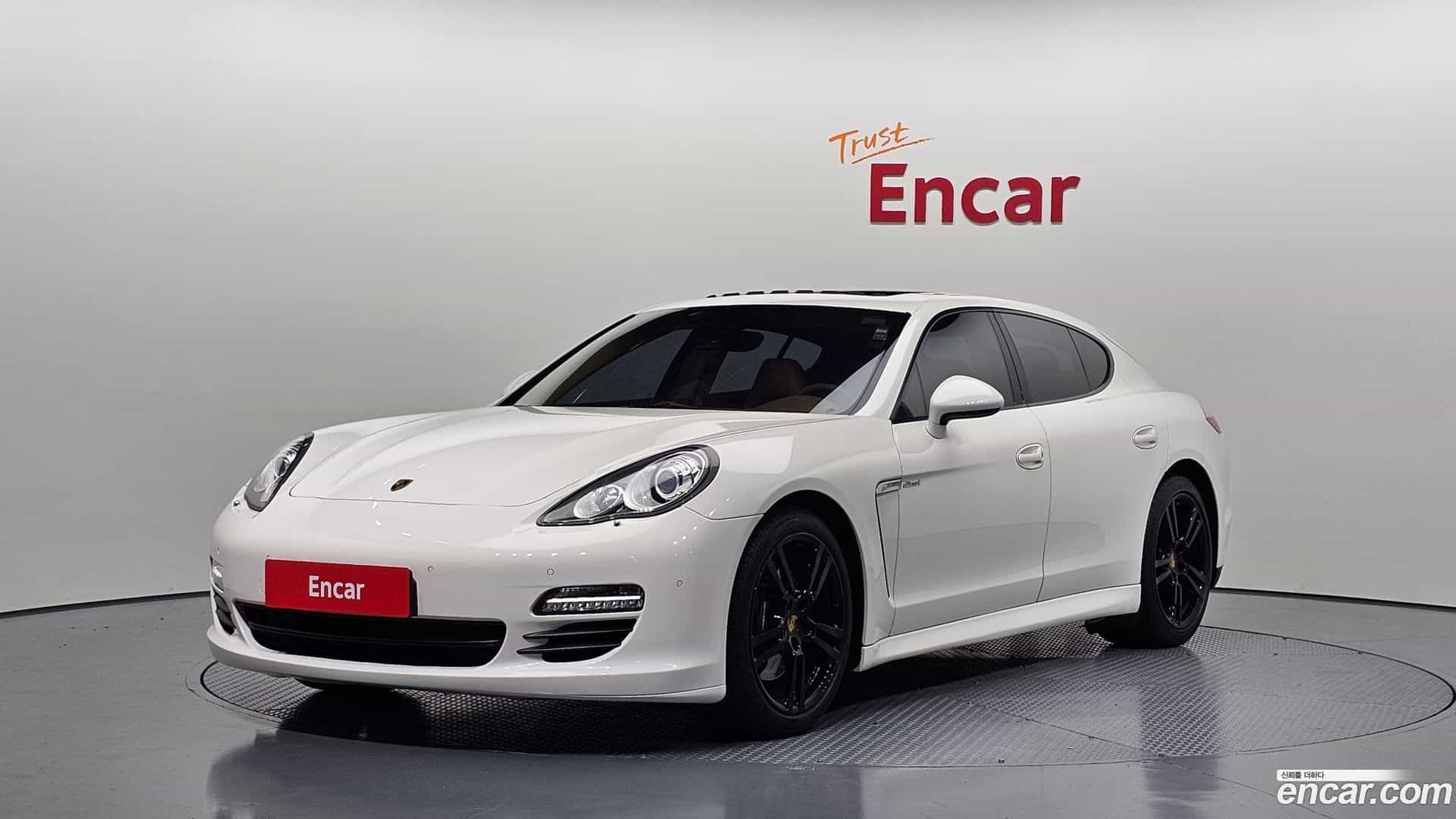 Panamera Porsche 2012.3-OUTER-001