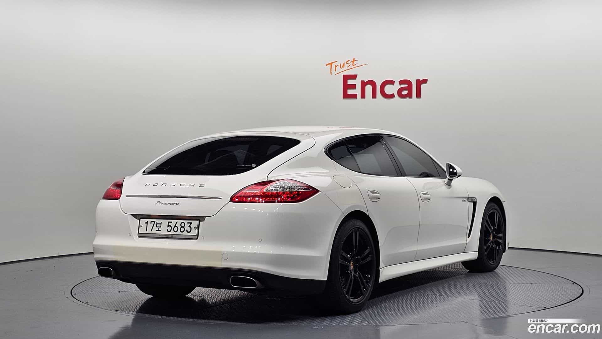 Panamera Porsche 2012.3-OUTER-002