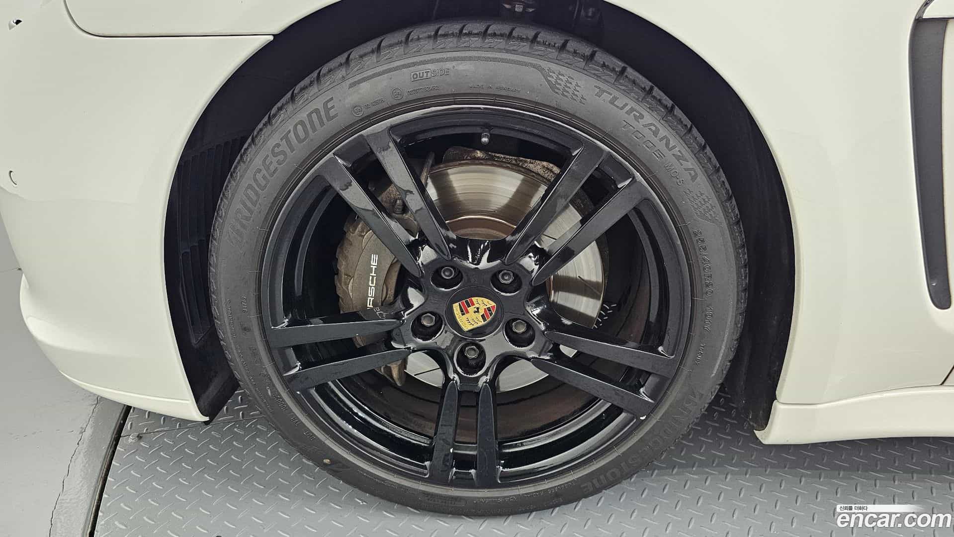 Panamera Porsche 2012.3-OUTER-005