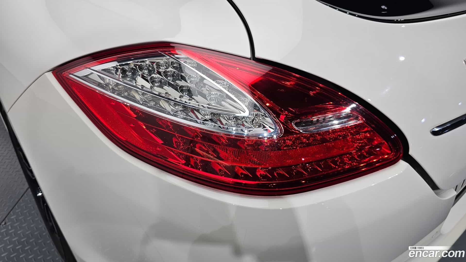 Panamera Porsche 2012.3-OUTER-033