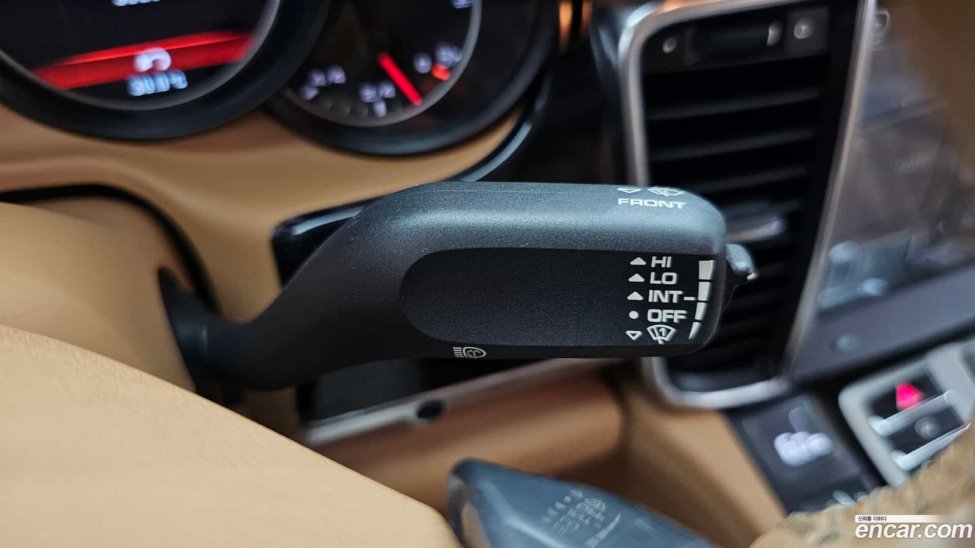 Panamera Porsche 2012.3-OPTION-042
