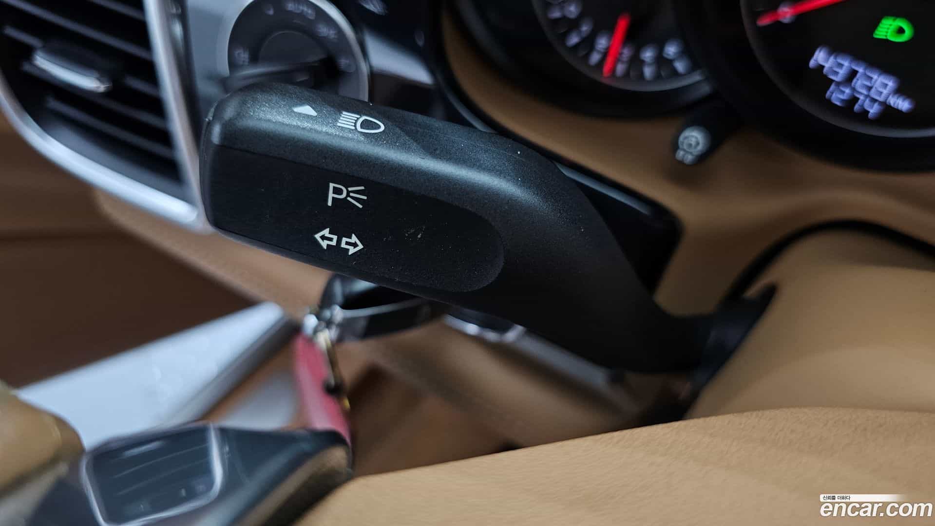 Panamera Porsche 2012.3-OPTION-043