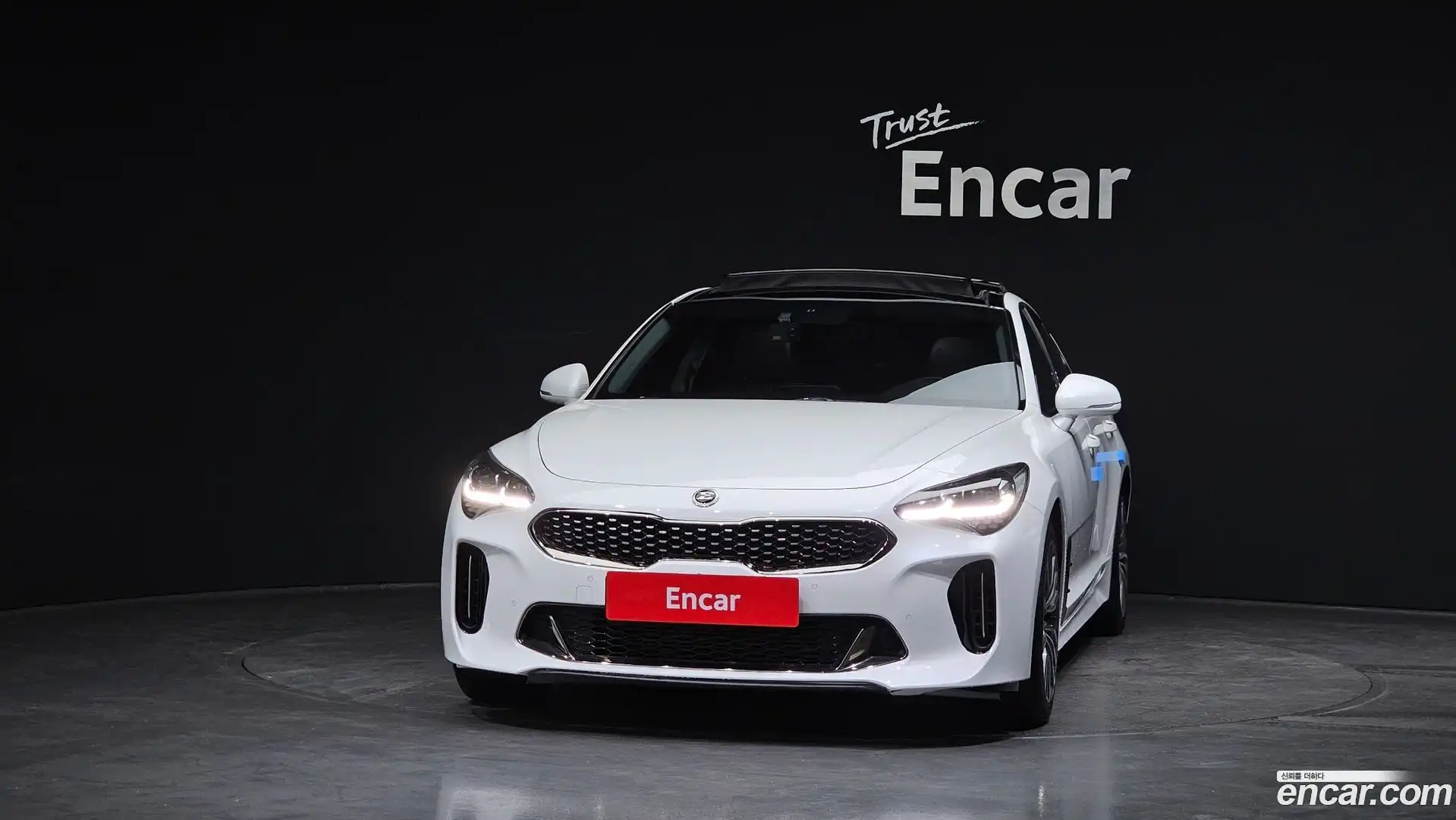 Stinger Kia 2017.5-OUTER-003