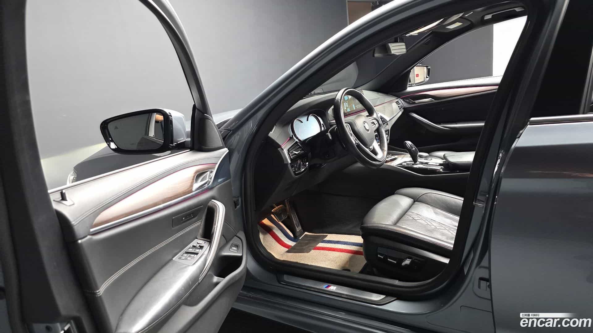 5-Series BMW 2017.10-INNER-010