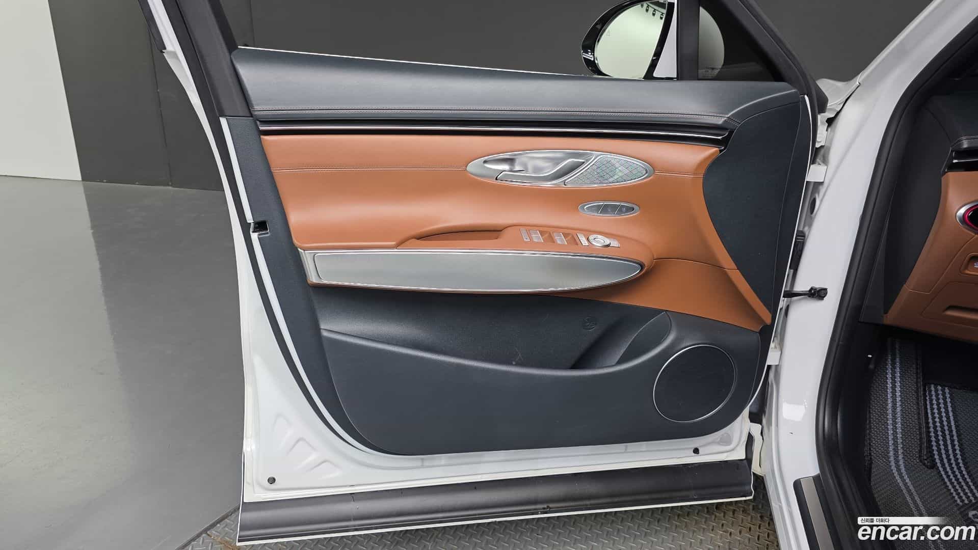 GV70 Genesis 2021.2-INNER-034