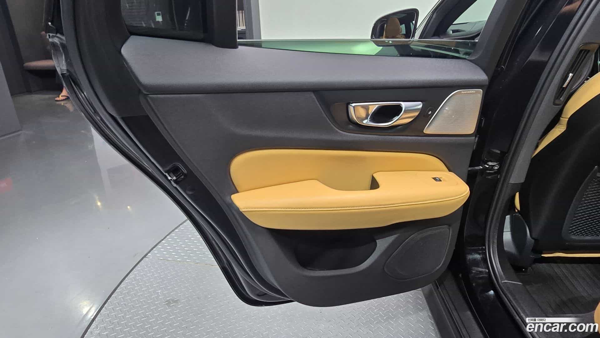 V60 Volvo 2020.8-INNER-035