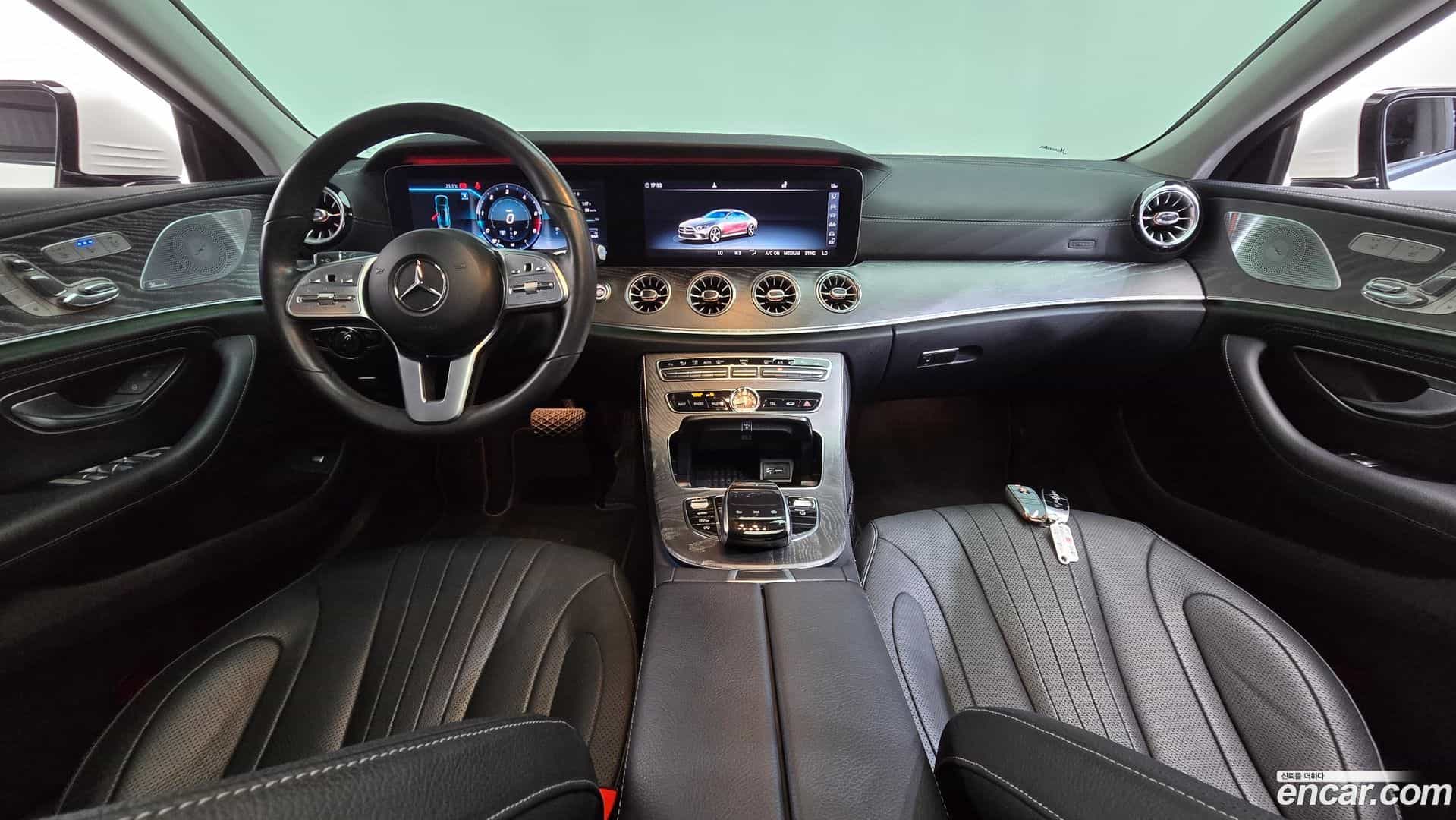 CLS-Class Mercedes-Benz 2019.10-INNER-007