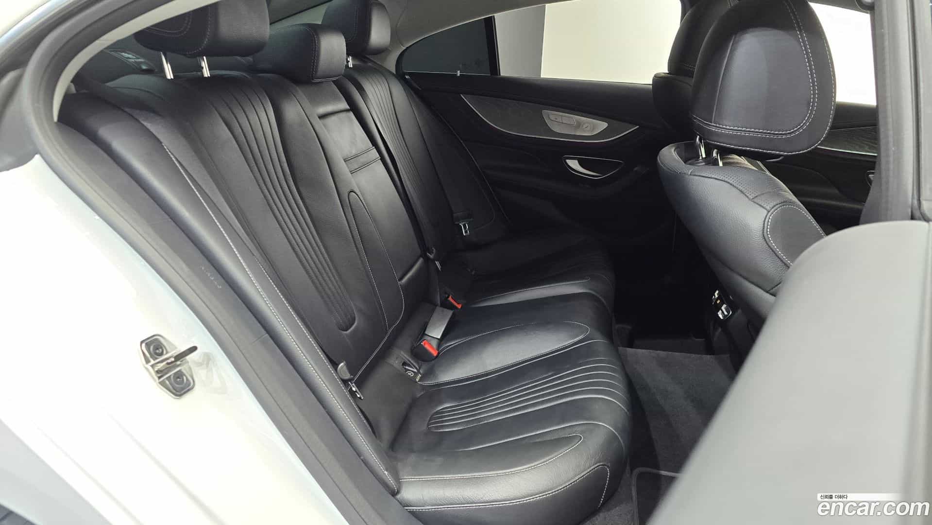 CLS-Class Mercedes-Benz 2019.10-OPTION-015