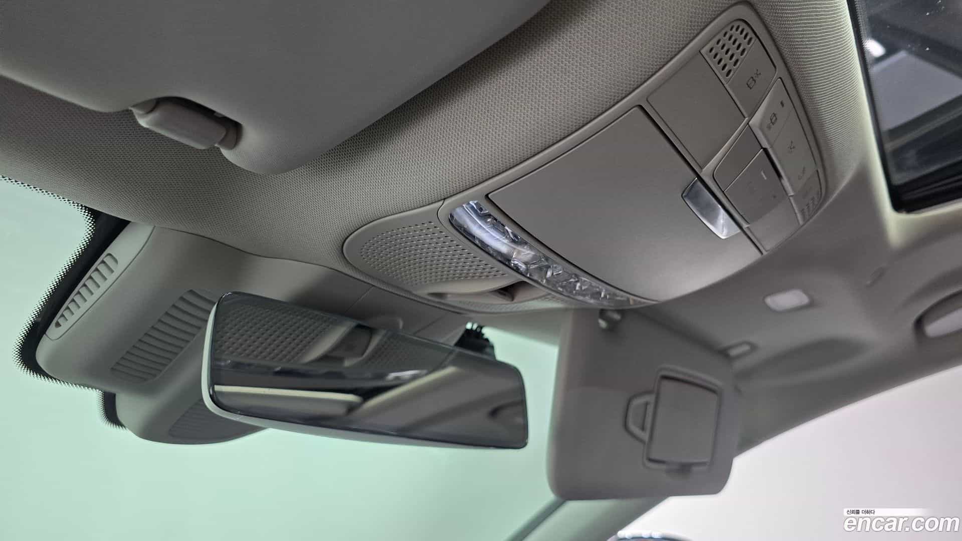 CLS-Class Mercedes-Benz 2019.10-OPTION-024