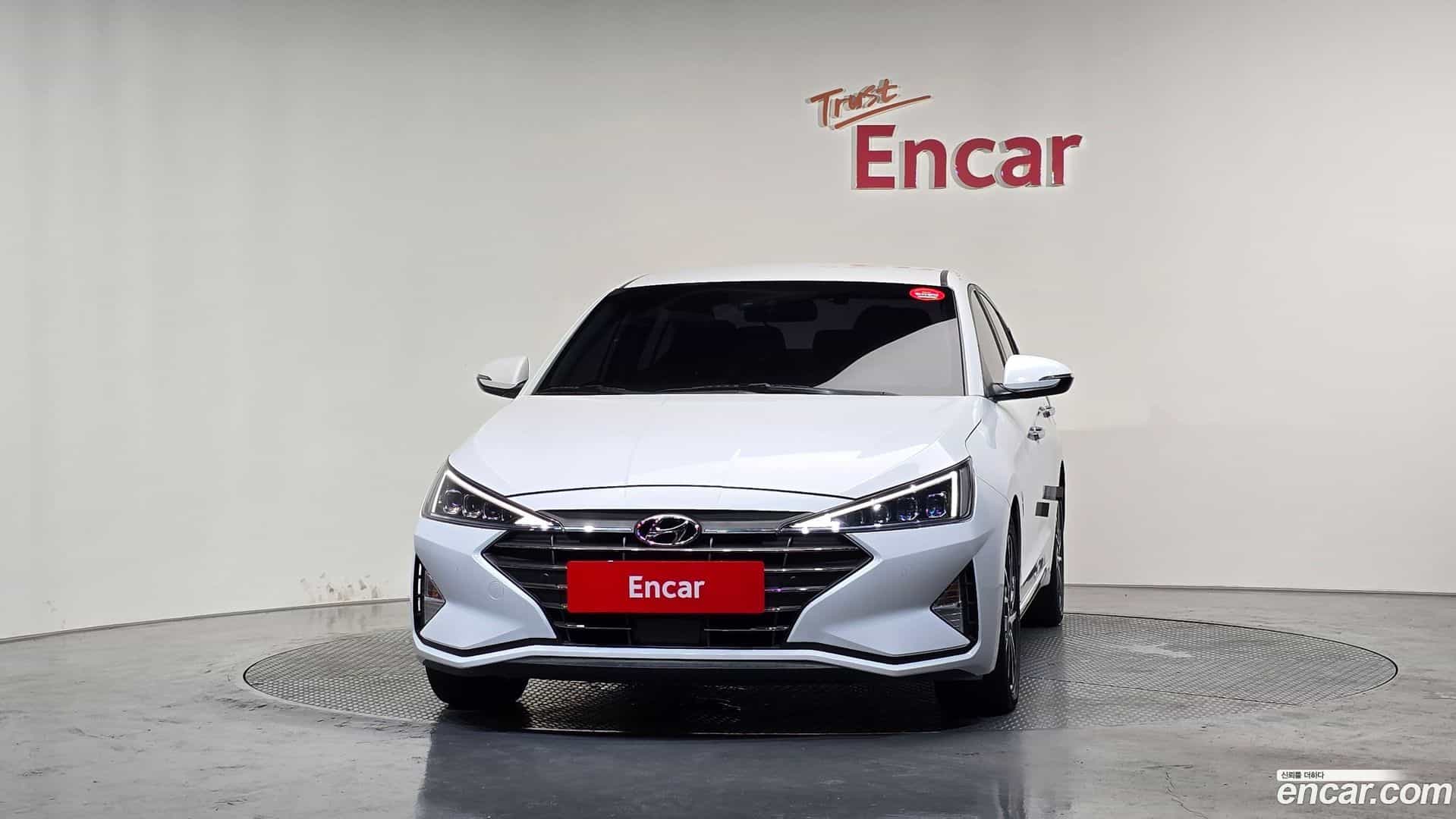 AVANTE Hyundai 2019.0-OUTER-003