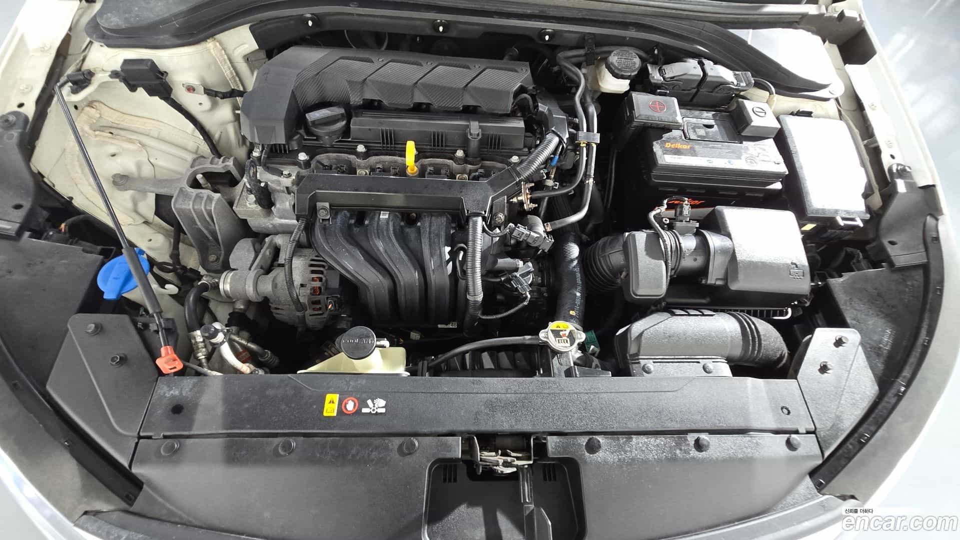 AVANTE Hyundai 2019.0-OUTER-006