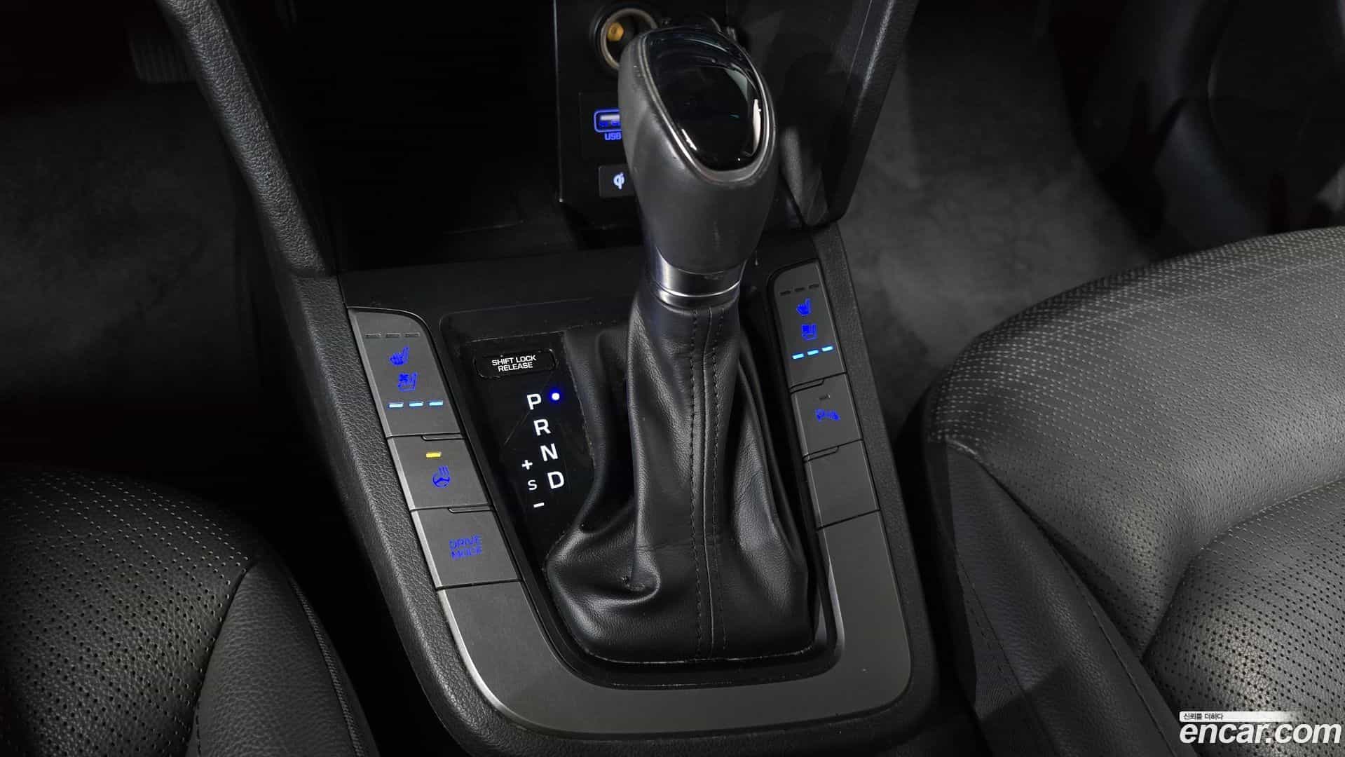 AVANTE Hyundai 2019.0-INNER-009
