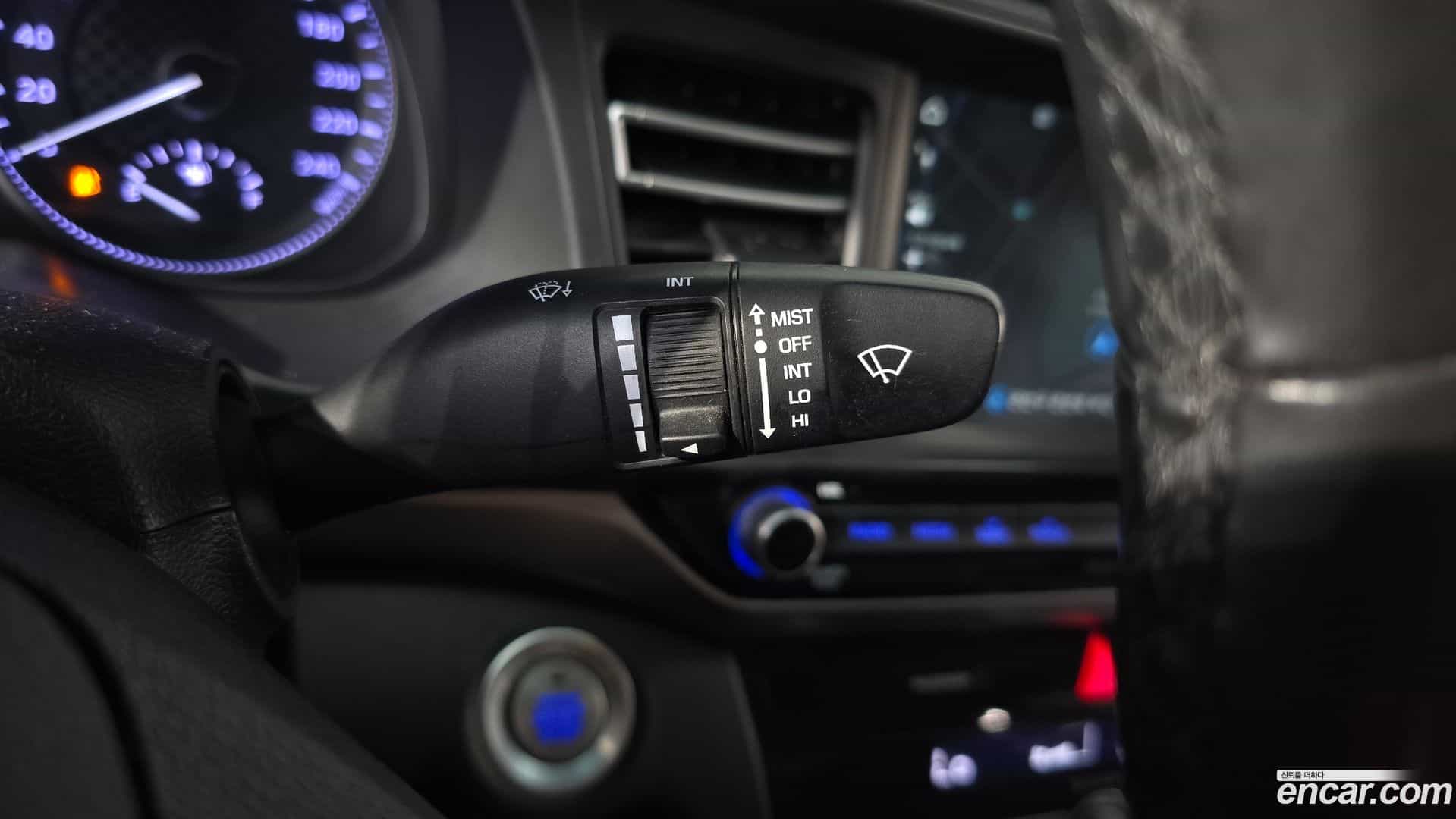 AVANTE Hyundai 2019.0-OPTION-023