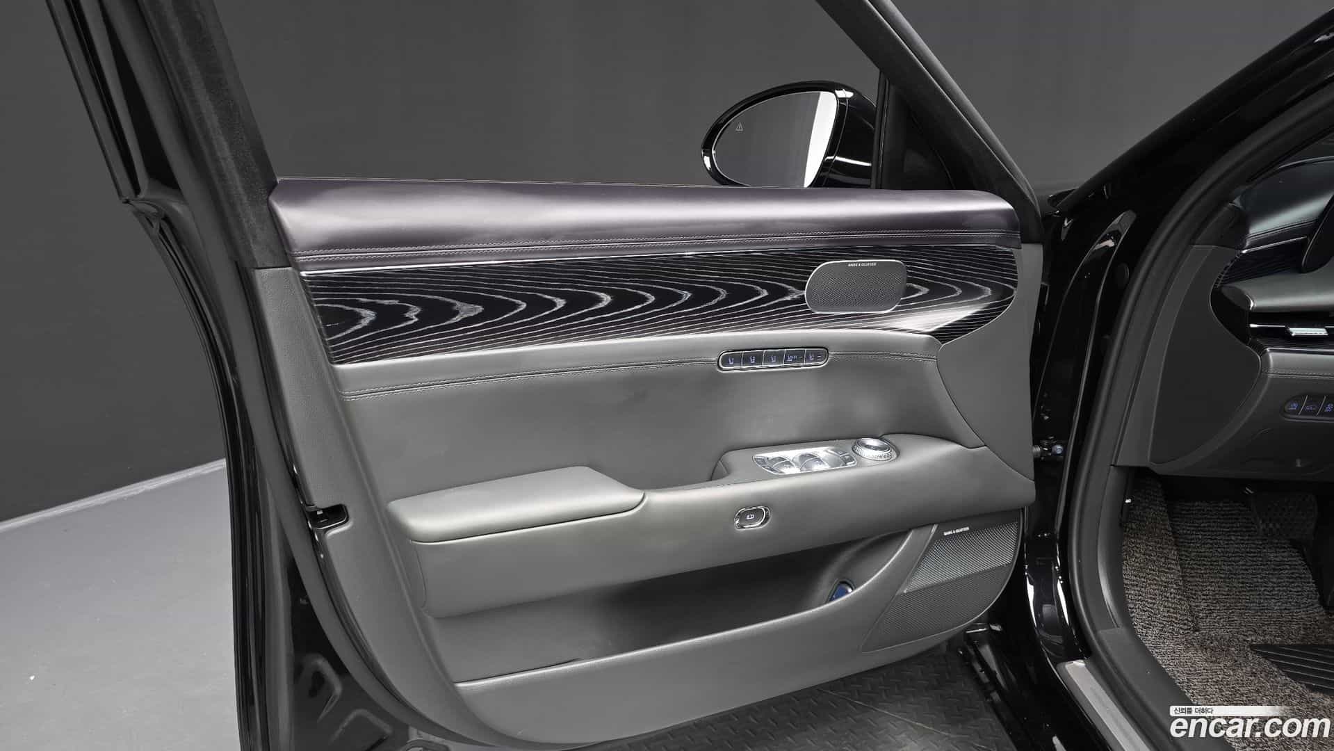 G90 Genesis 2023.8-INNER-034