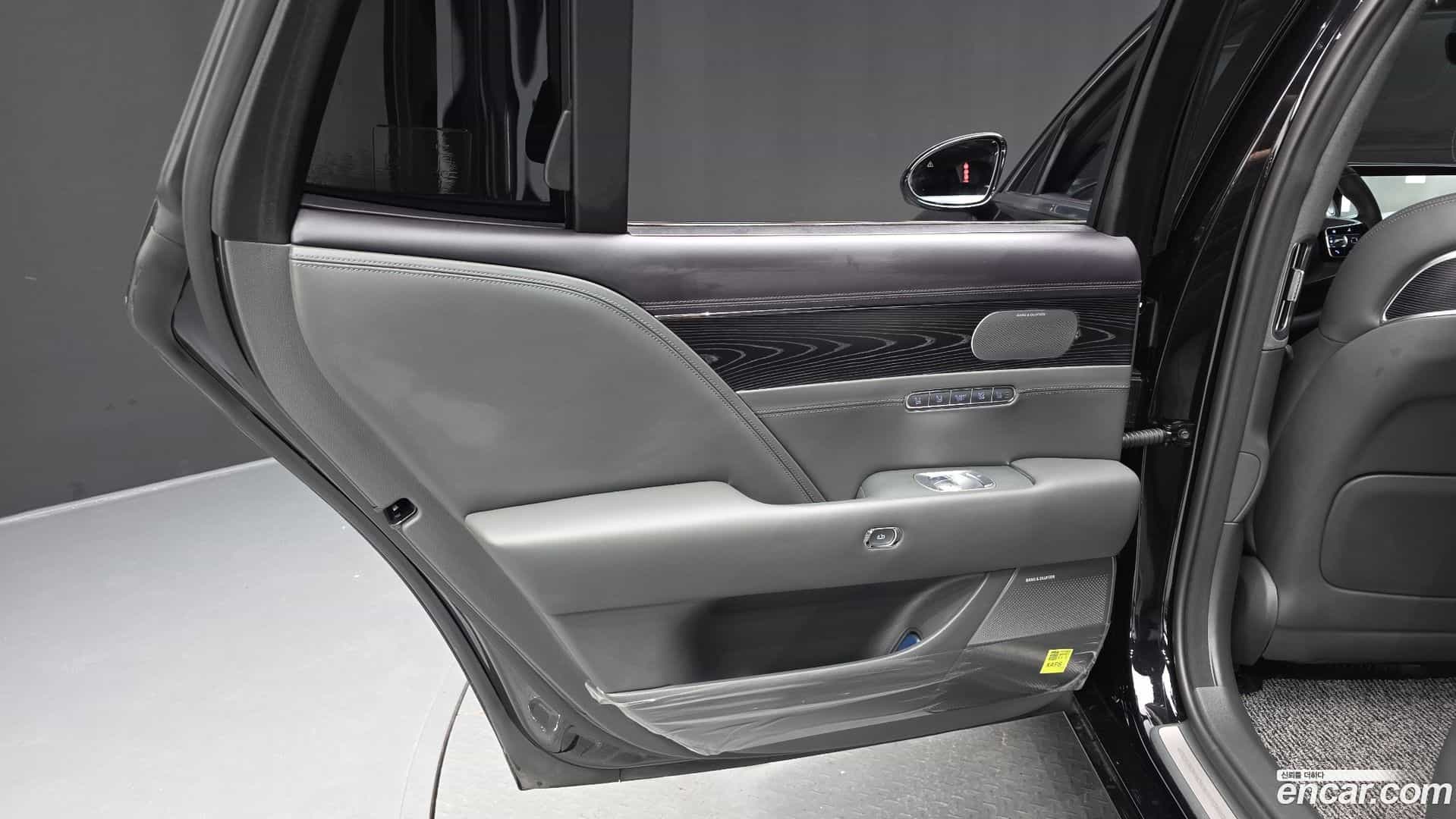 G90 Genesis 2023.8-INNER-035