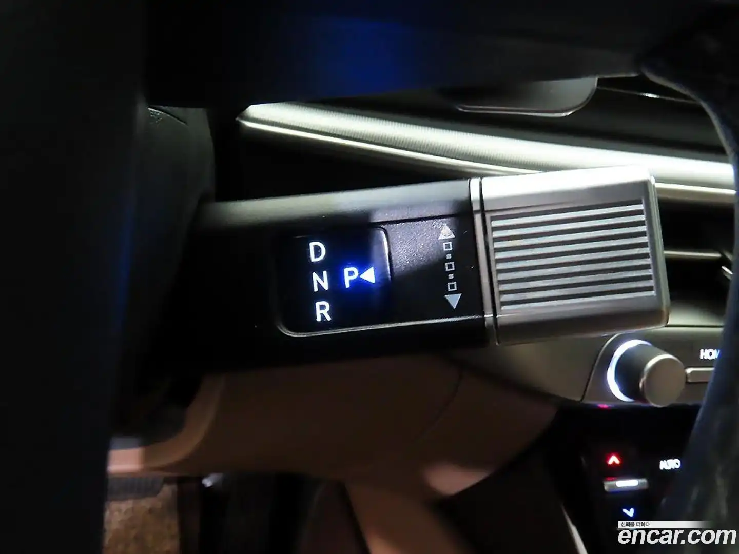 Grandeur Hyundai 2023.9-OPTION-016