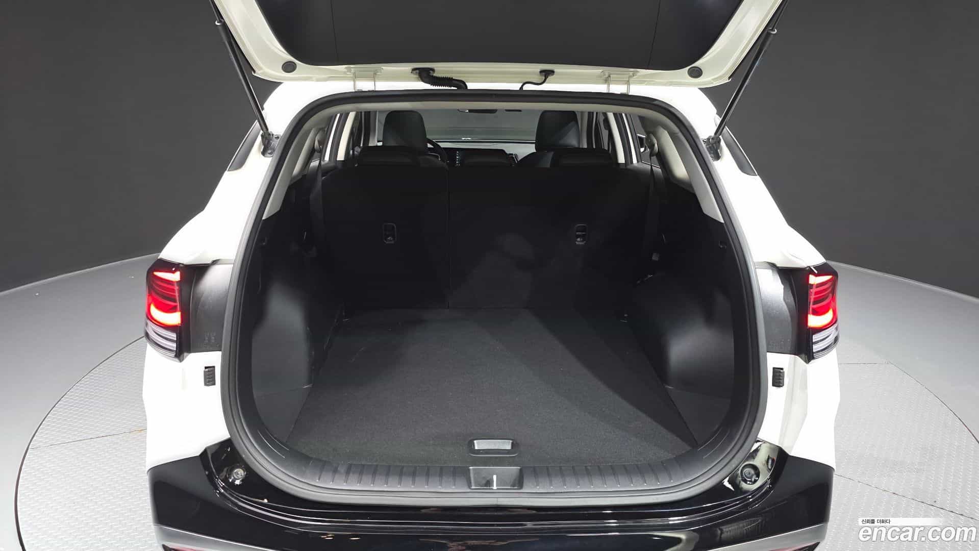 Sportage Kia 2021.8-OPTION-024