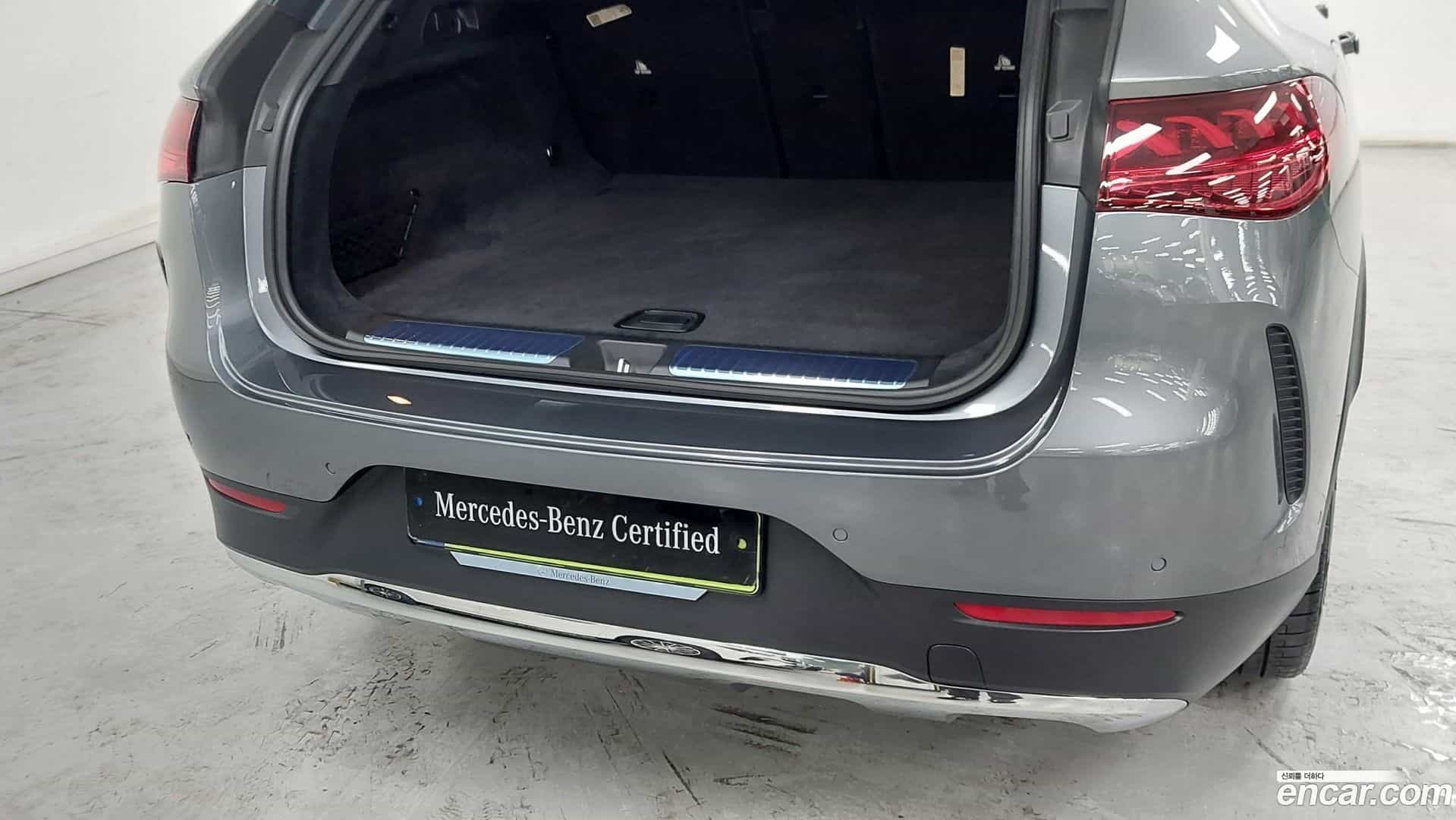EQE Mercedes-Benz 2025.10-OPTION-015