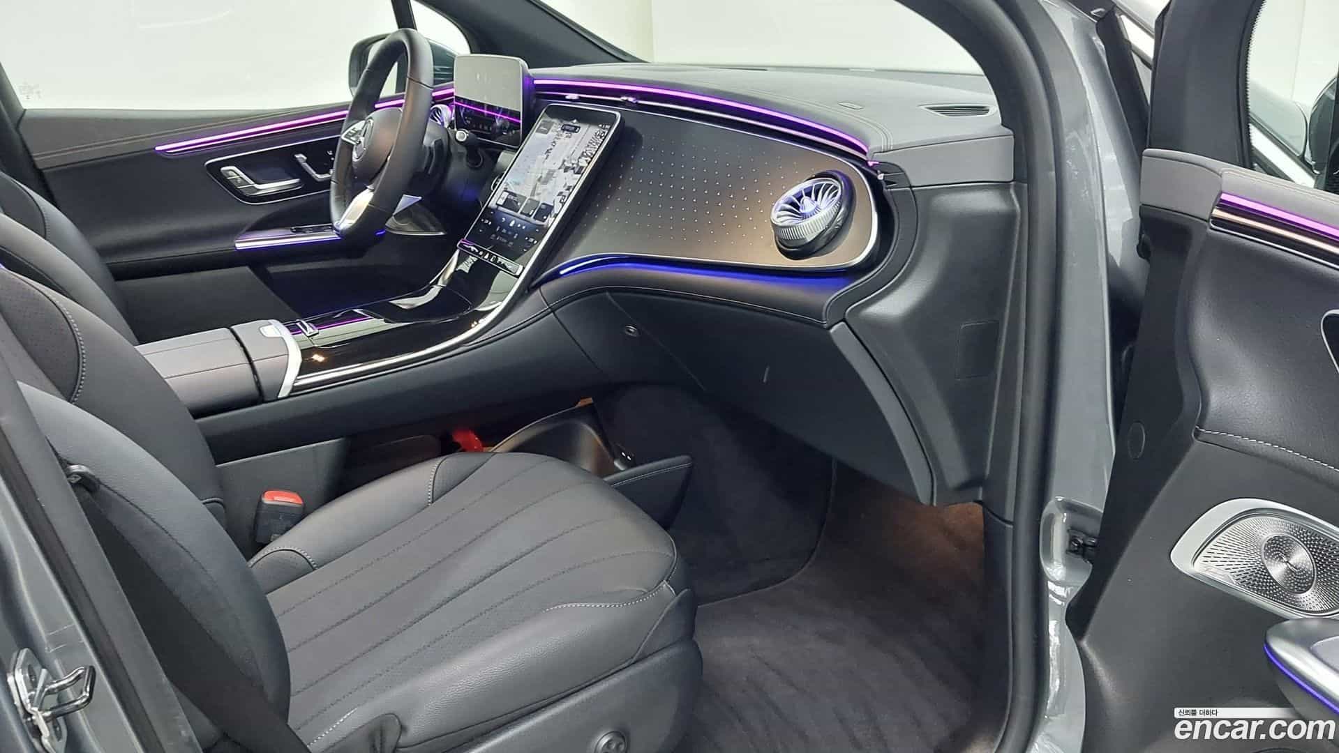 EQE Mercedes-Benz 2025.10-OPTION-018