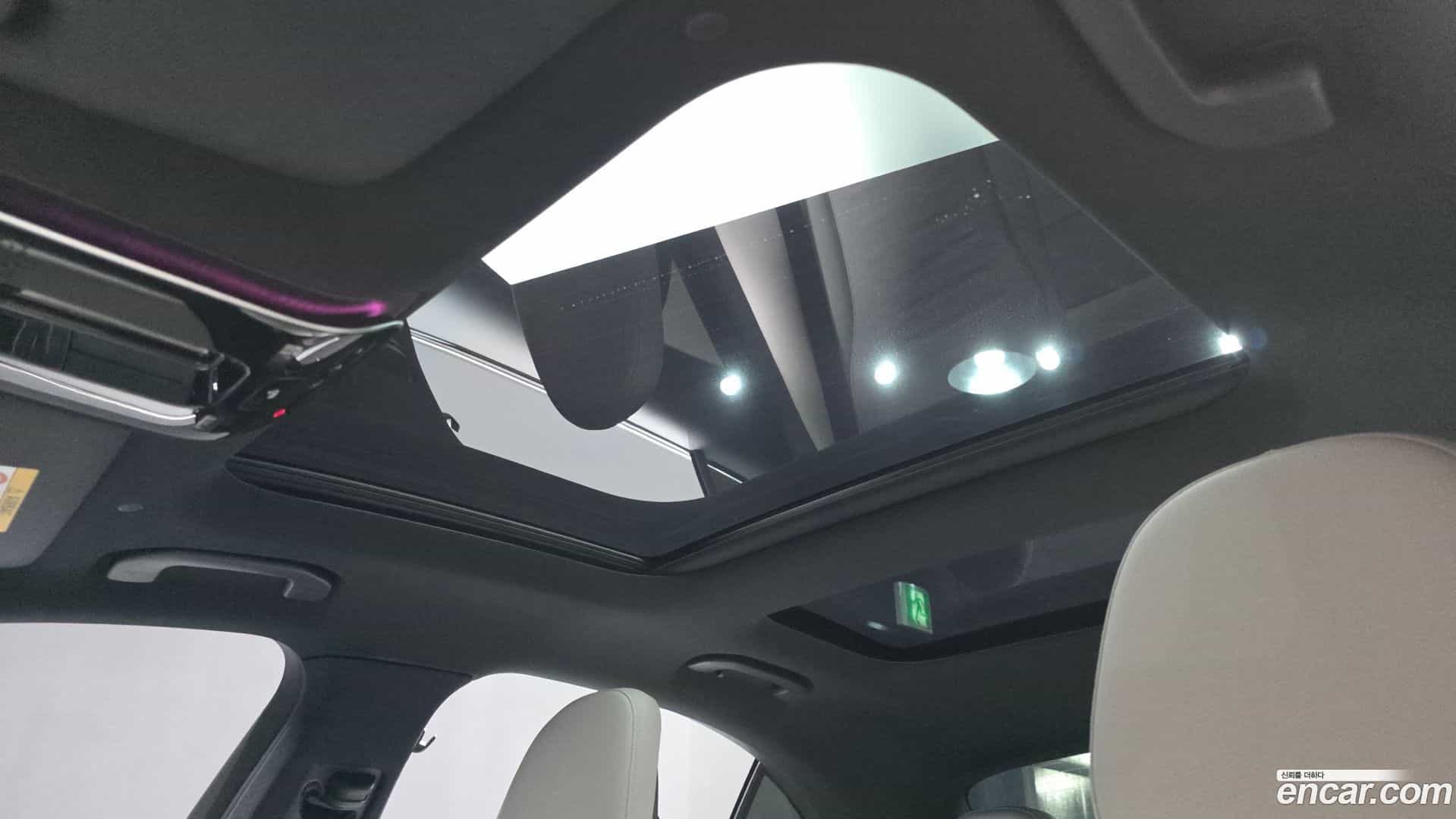 C-Class Mercedes-Benz 2023.1-OPTION-023