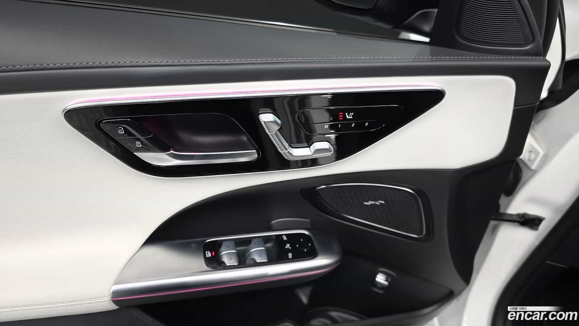 C-Class Mercedes-Benz 2023.1-OPTION-041