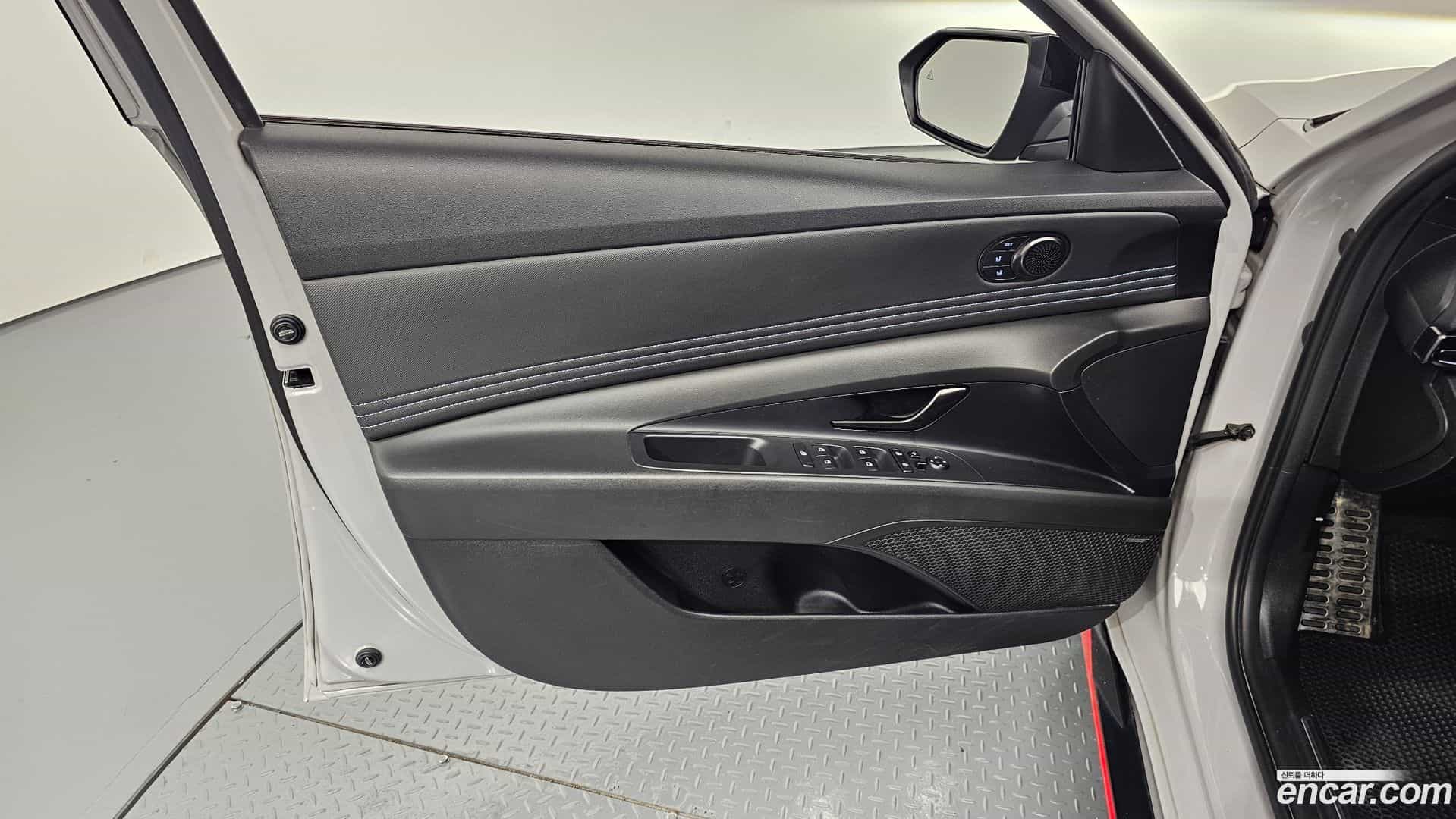 AVANTE Hyundai 2022.3-INNER-034
