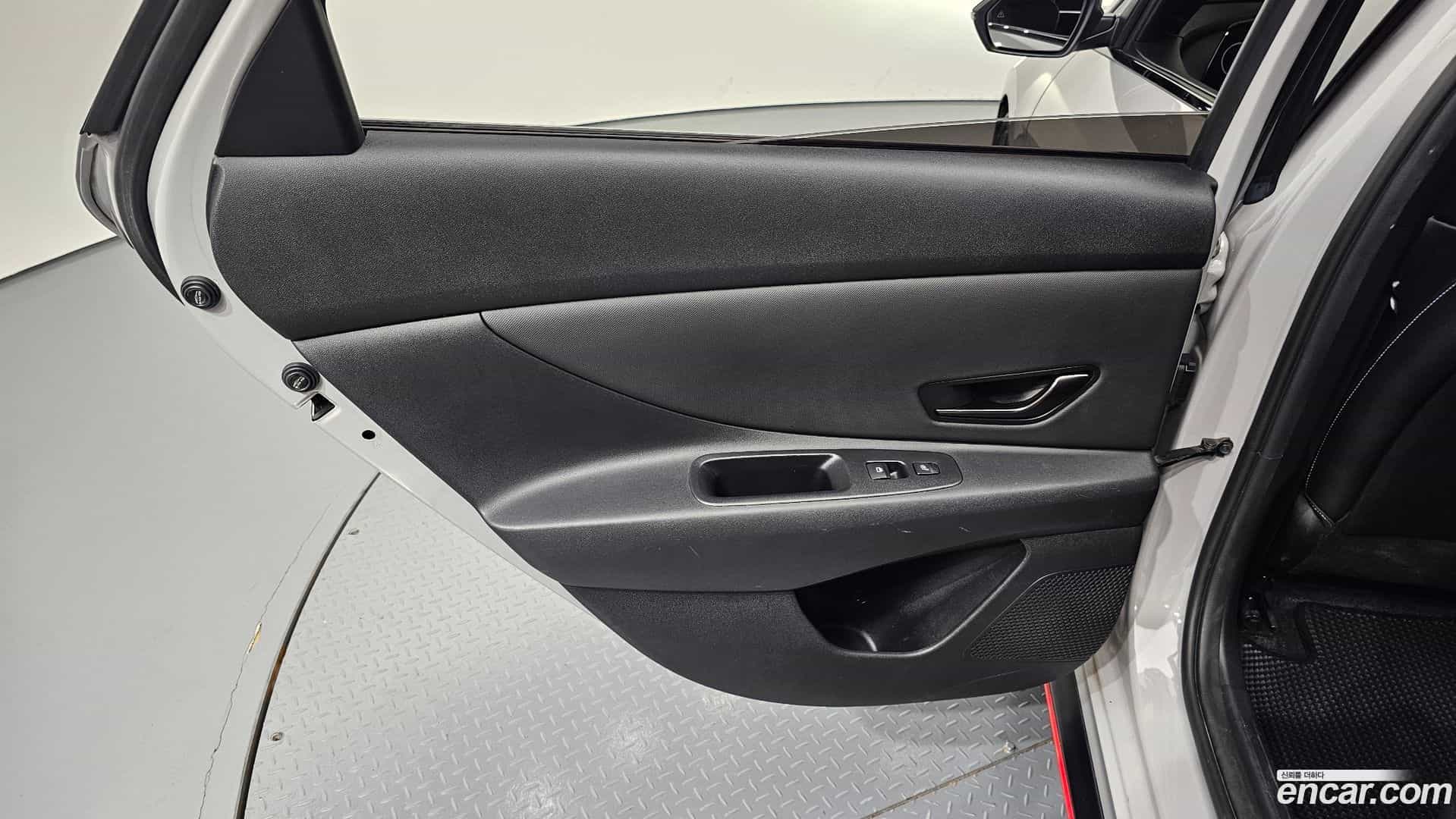AVANTE Hyundai 2022.3-INNER-035