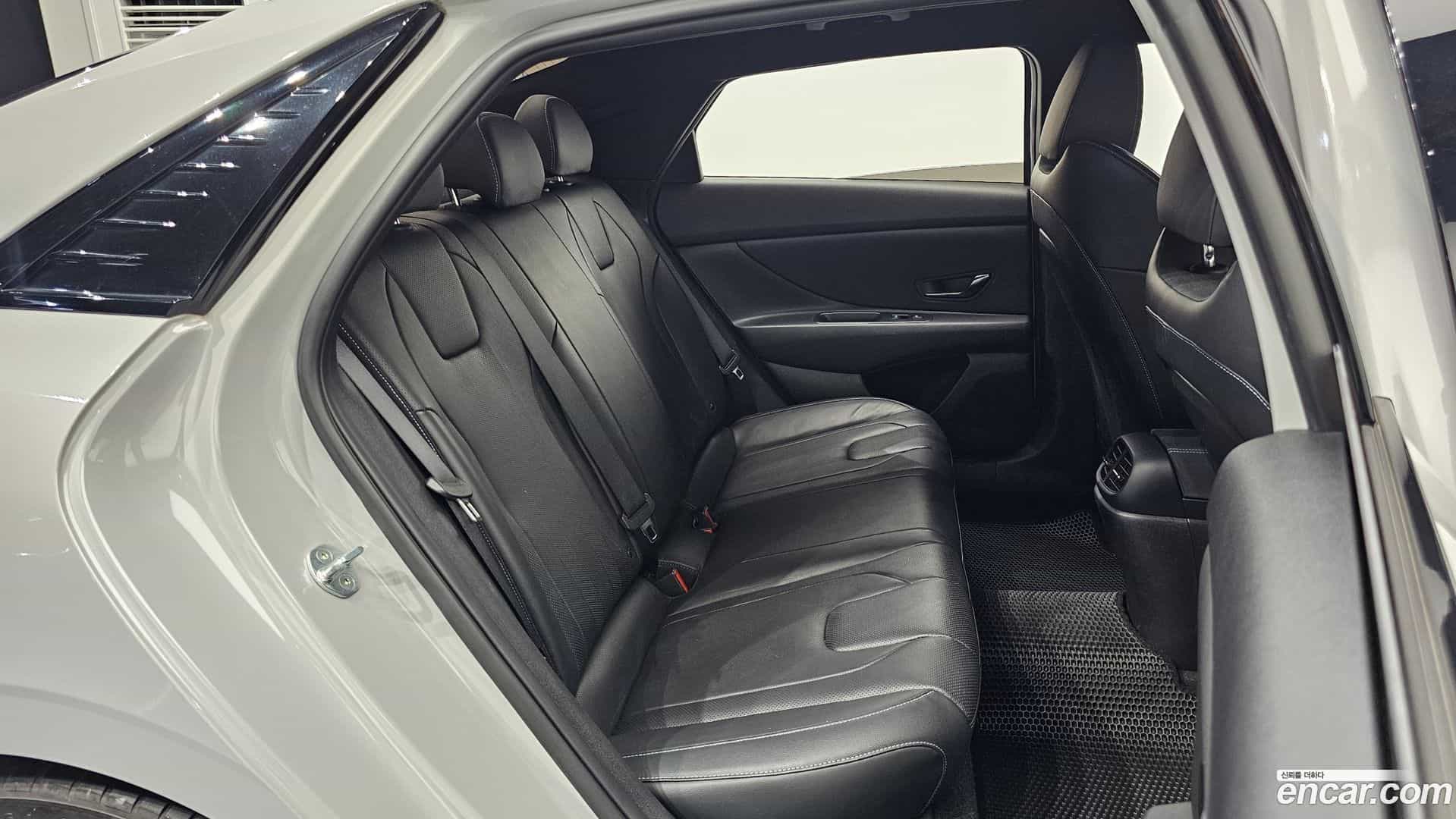 AVANTE Hyundai 2022.3-INNER-036