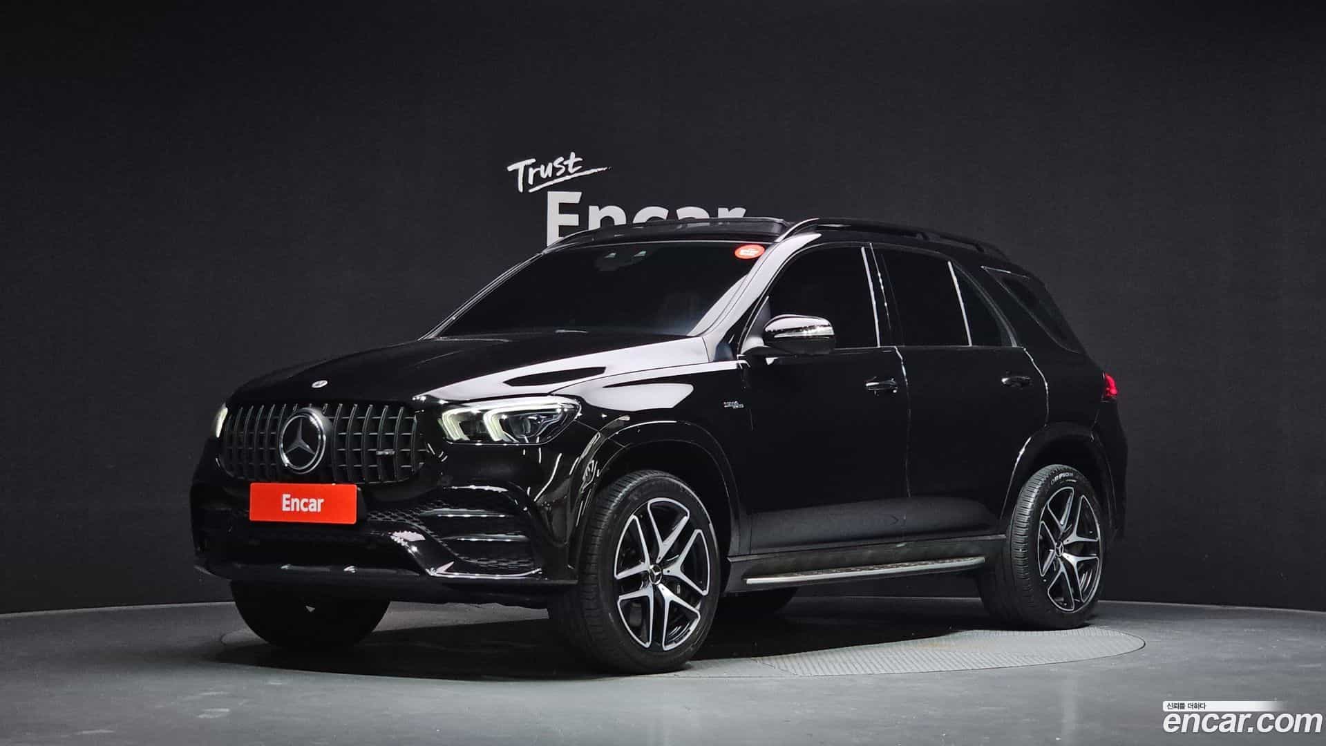 GLE-Class Mercedes-Benz 2022.9-OUTER-001