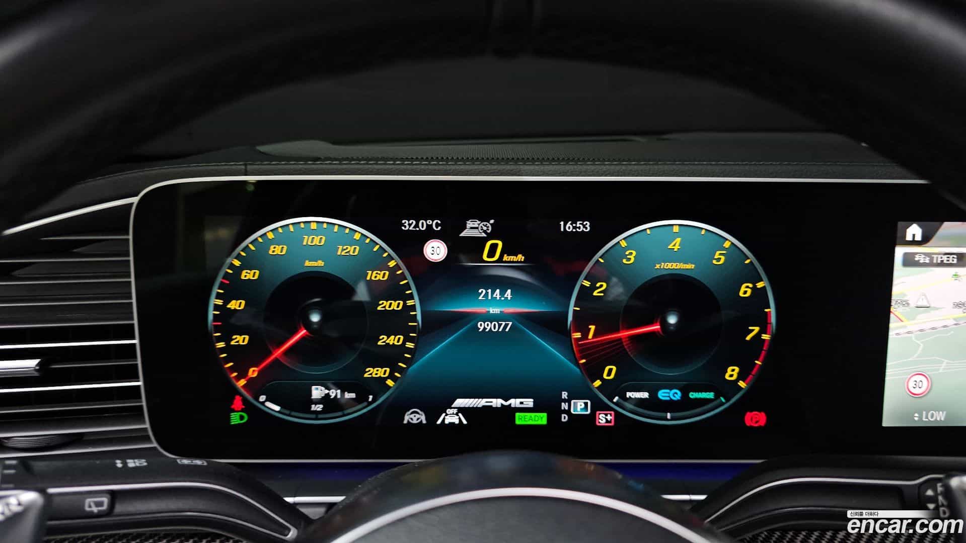 GLE-Class Mercedes-Benz 2022.9-INNER-008