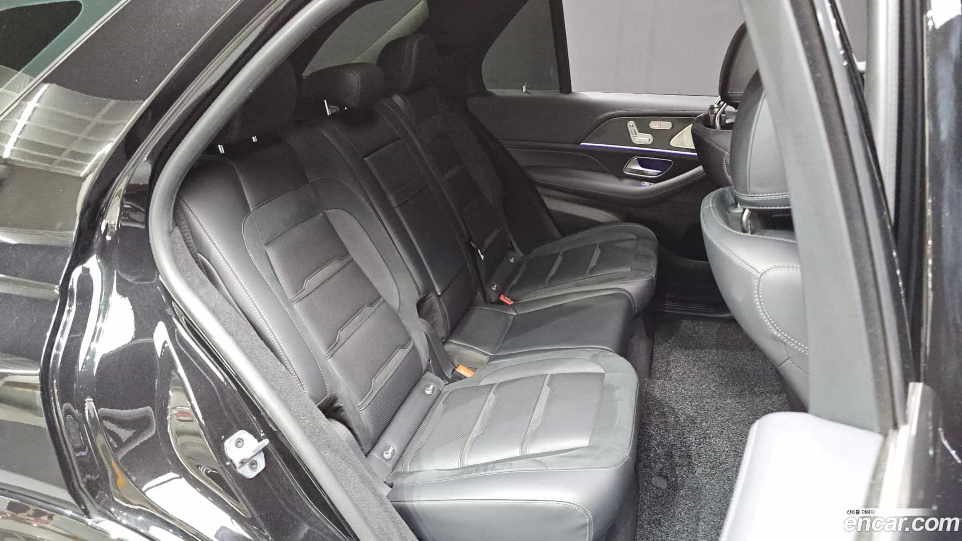 GLE-Class Mercedes-Benz 2022.9-OPTION-015