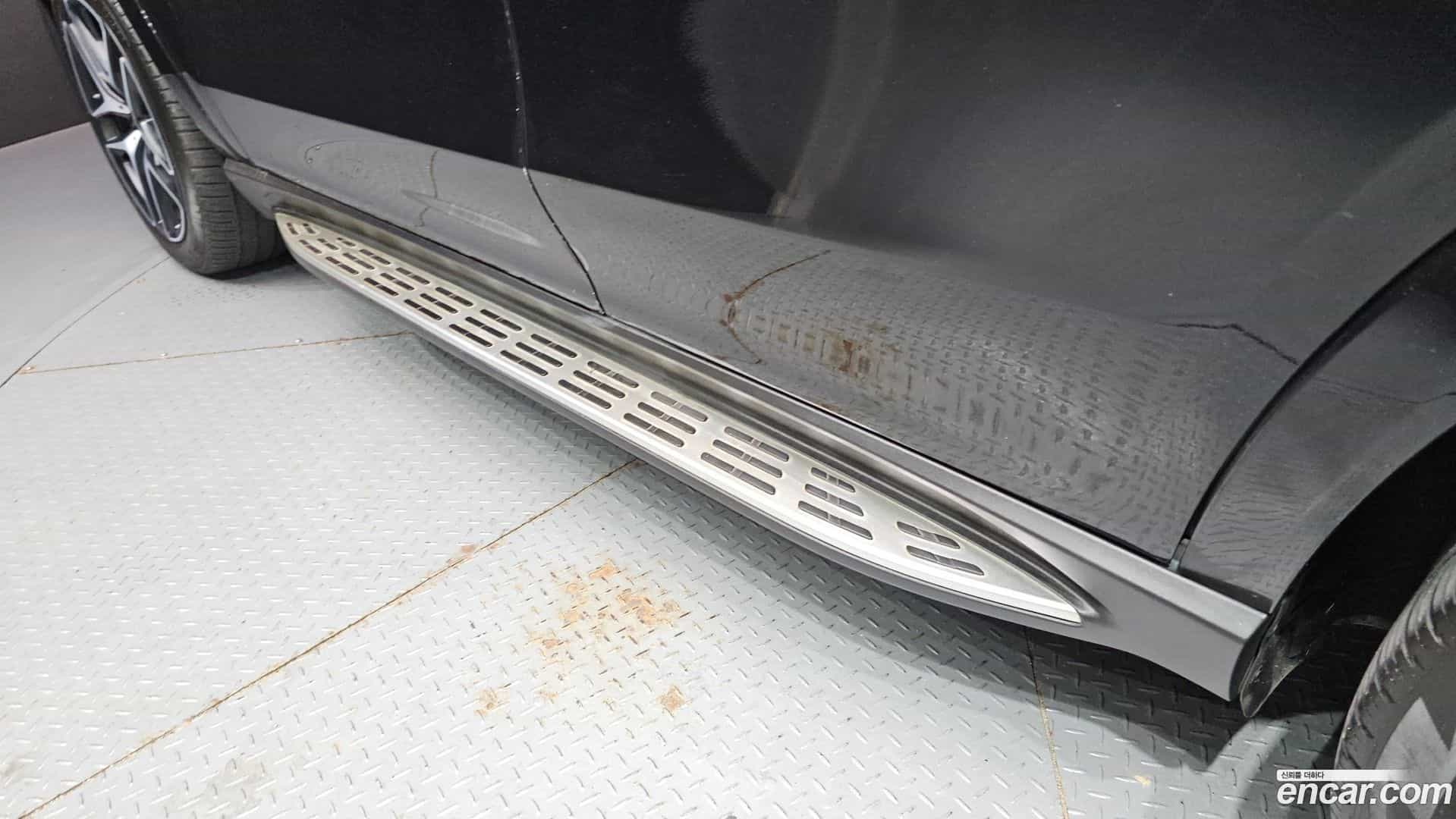 GLE-Class Mercedes-Benz 2022.9-OPTION-046