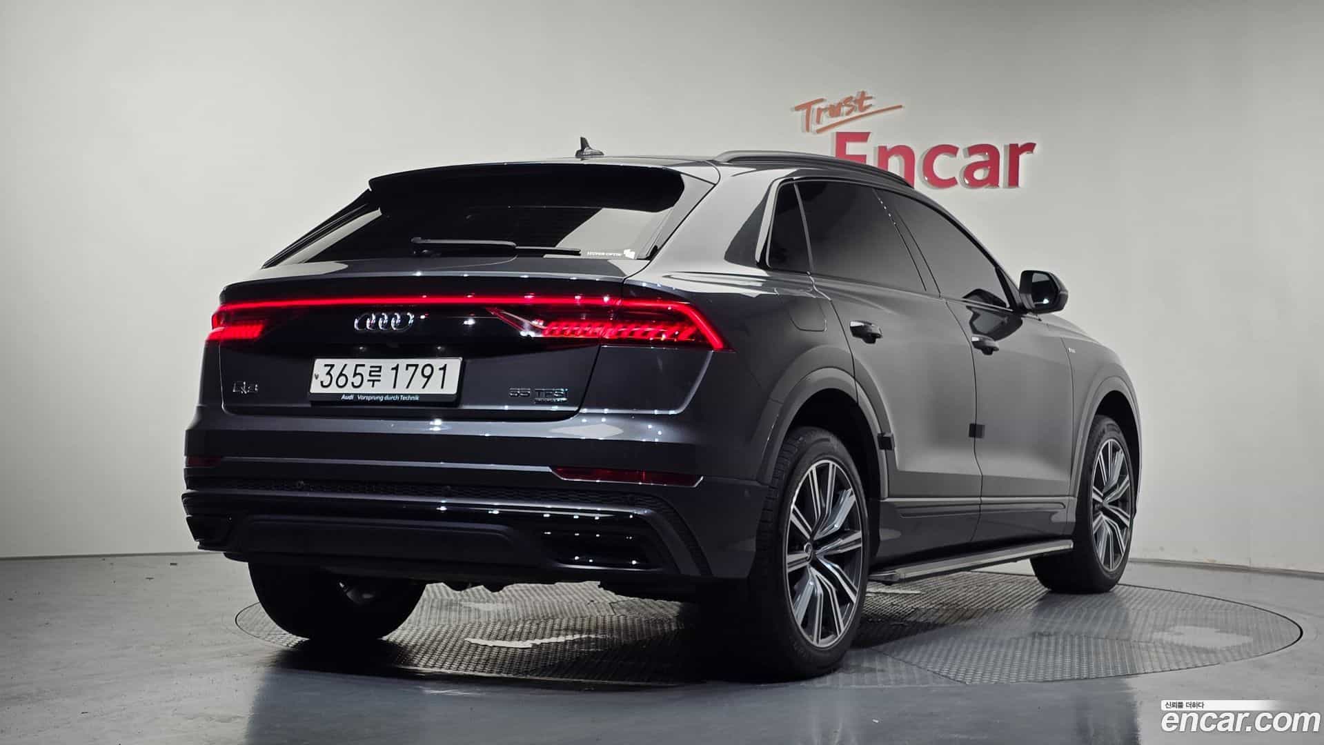 Q8 Audi 2021.6-OUTER-002
