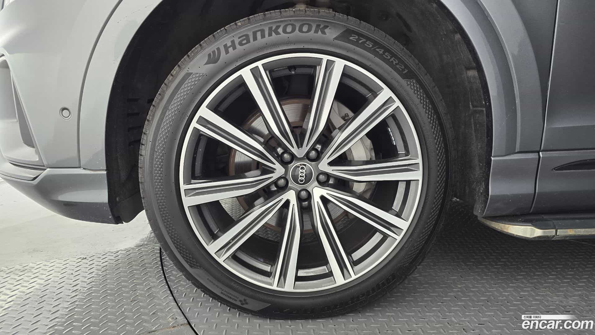 Q8 Audi 2021.6-OUTER-005