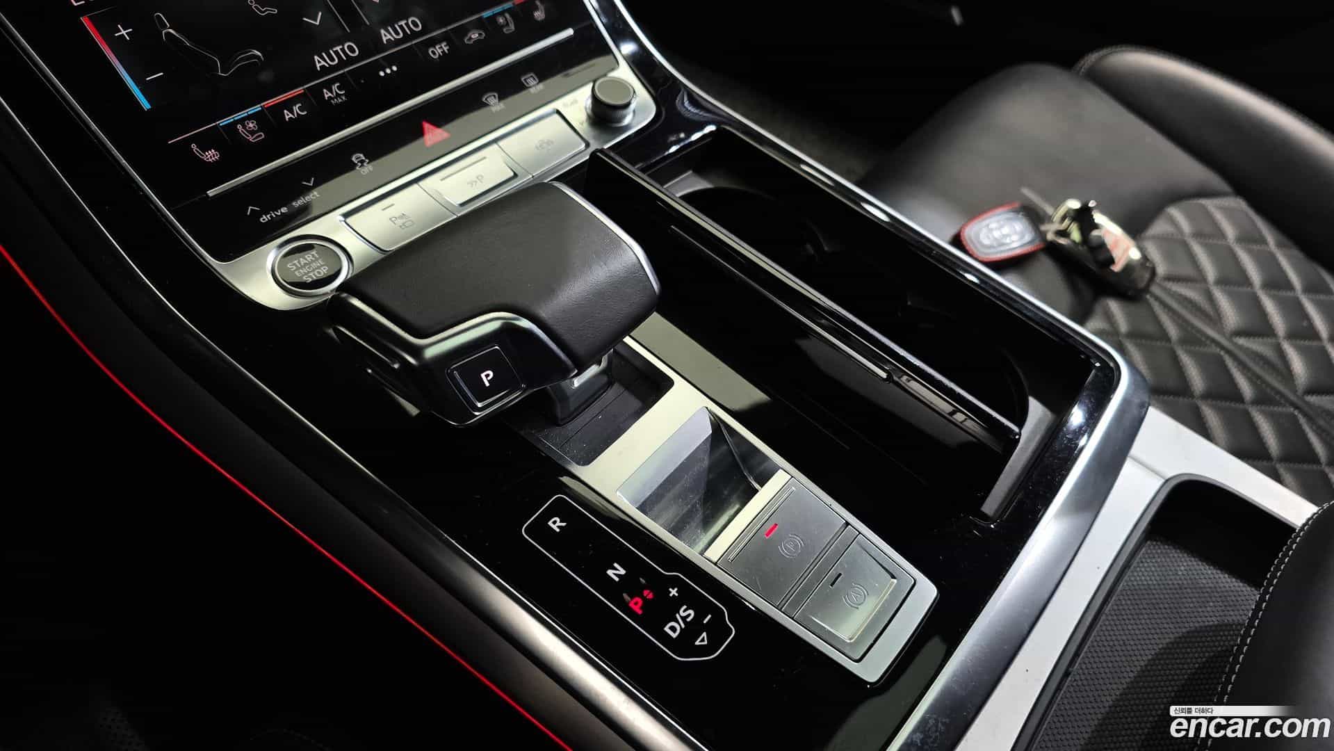 Q8 Audi 2021.6-INNER-009