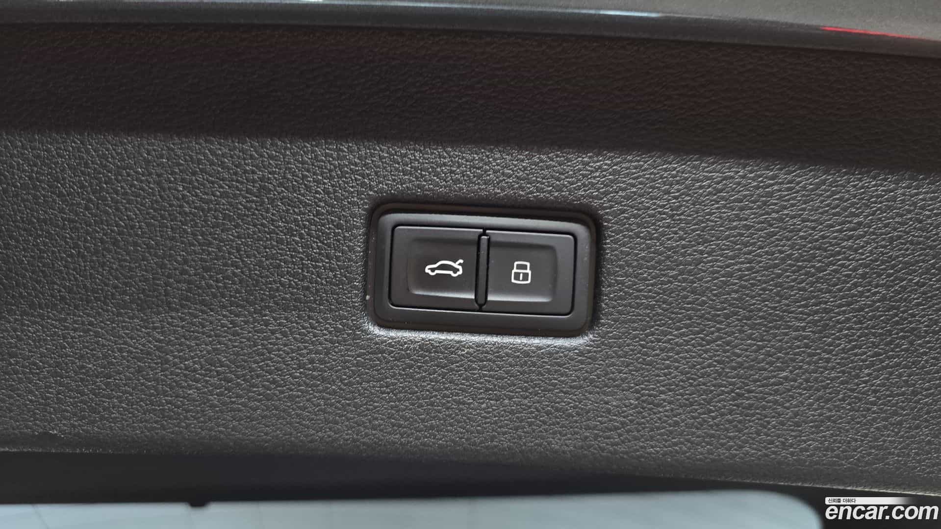 Q8 Audi 2021.6-OPTION-021
