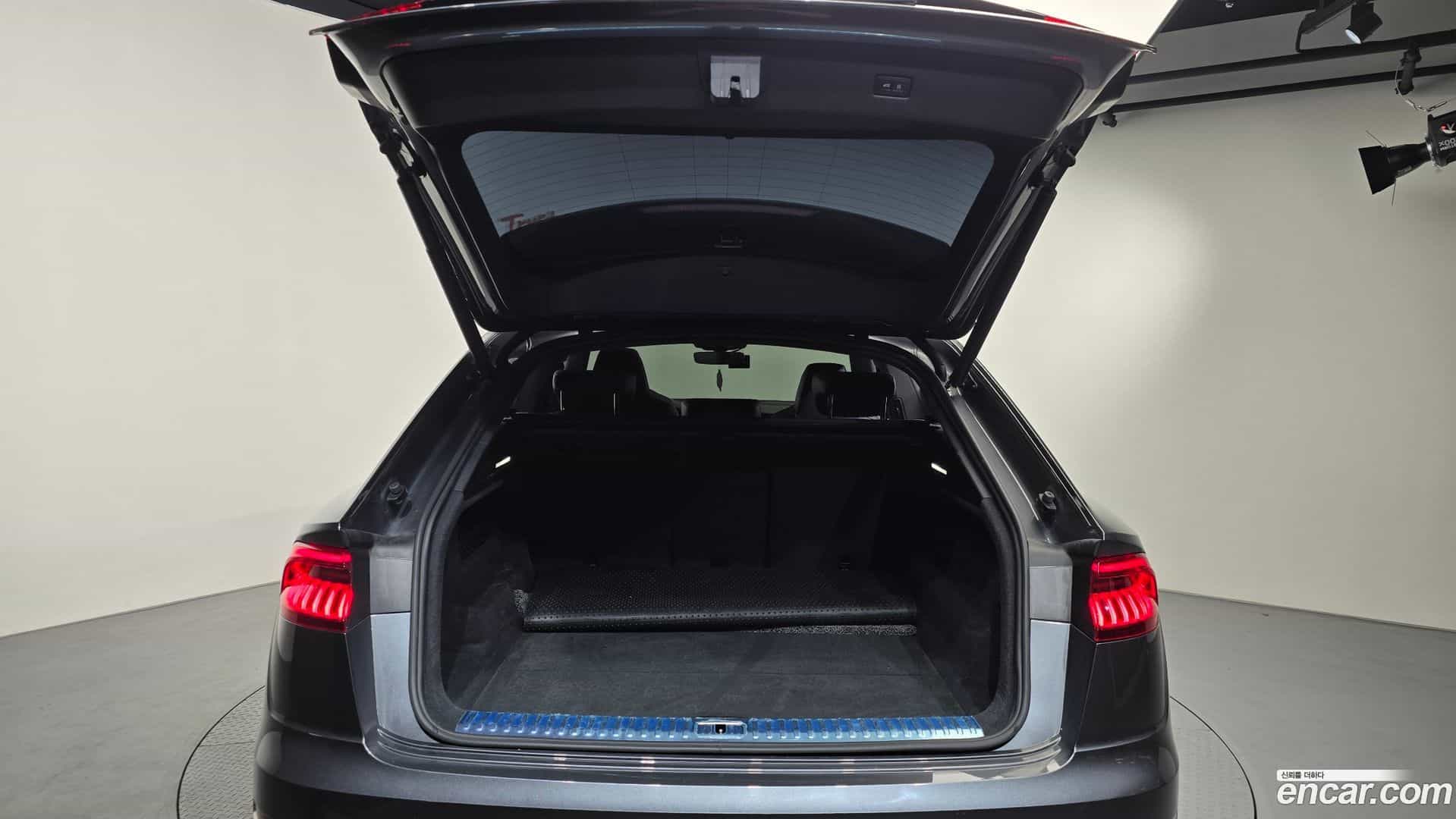 Q8 Audi 2021.6-OPTION-022