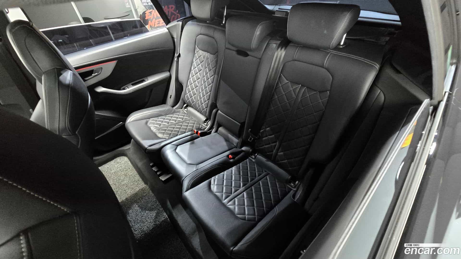 Q8 Audi 2021.6-OPTION-023