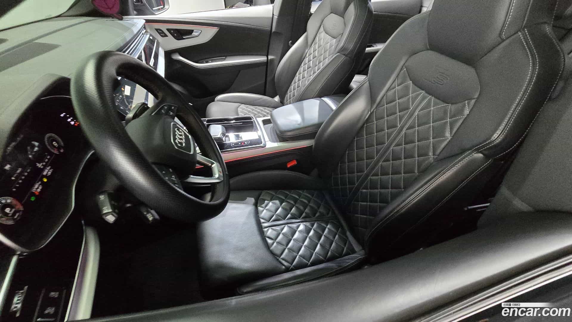 Q8 Audi 2021.6-OPTION-024
