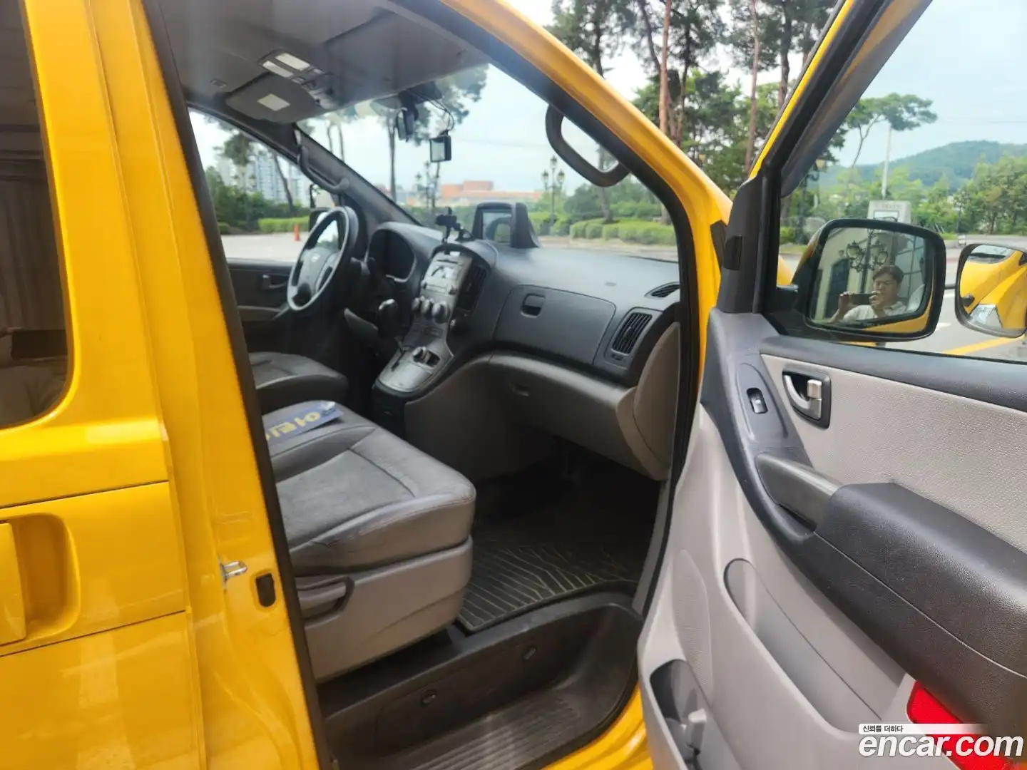 Starex Hyundai 2015.2-INNER-007