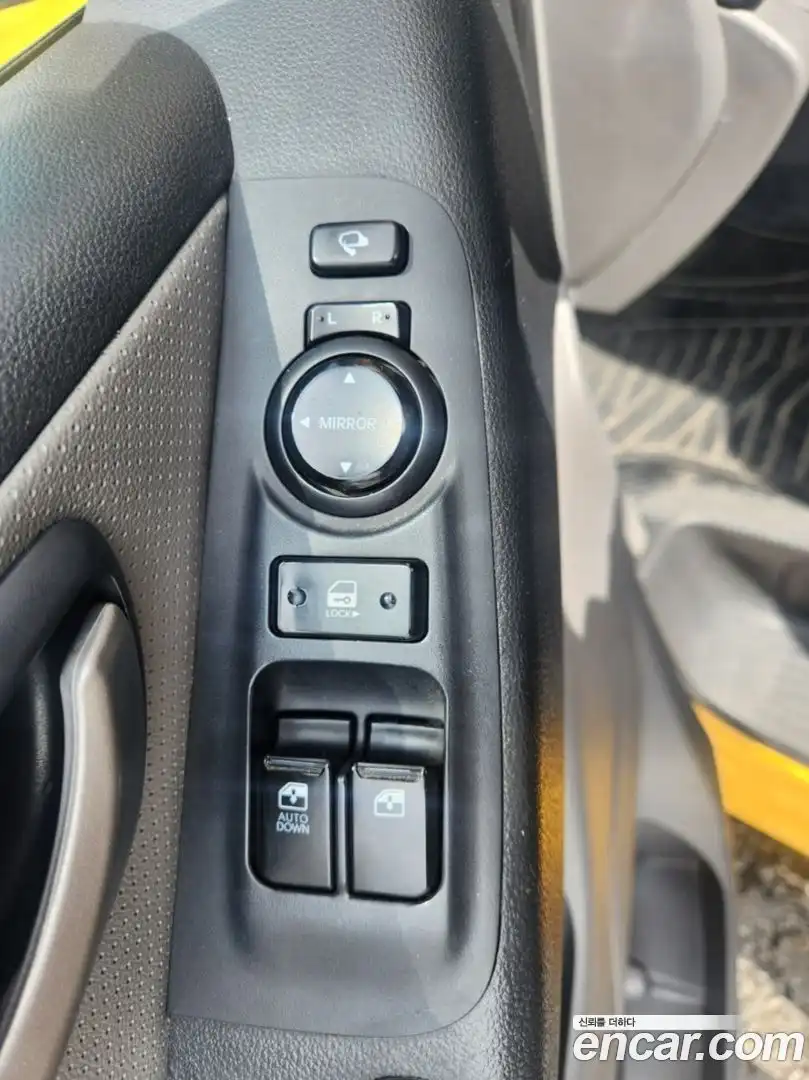 Starex Hyundai 2015.2-INNER-010