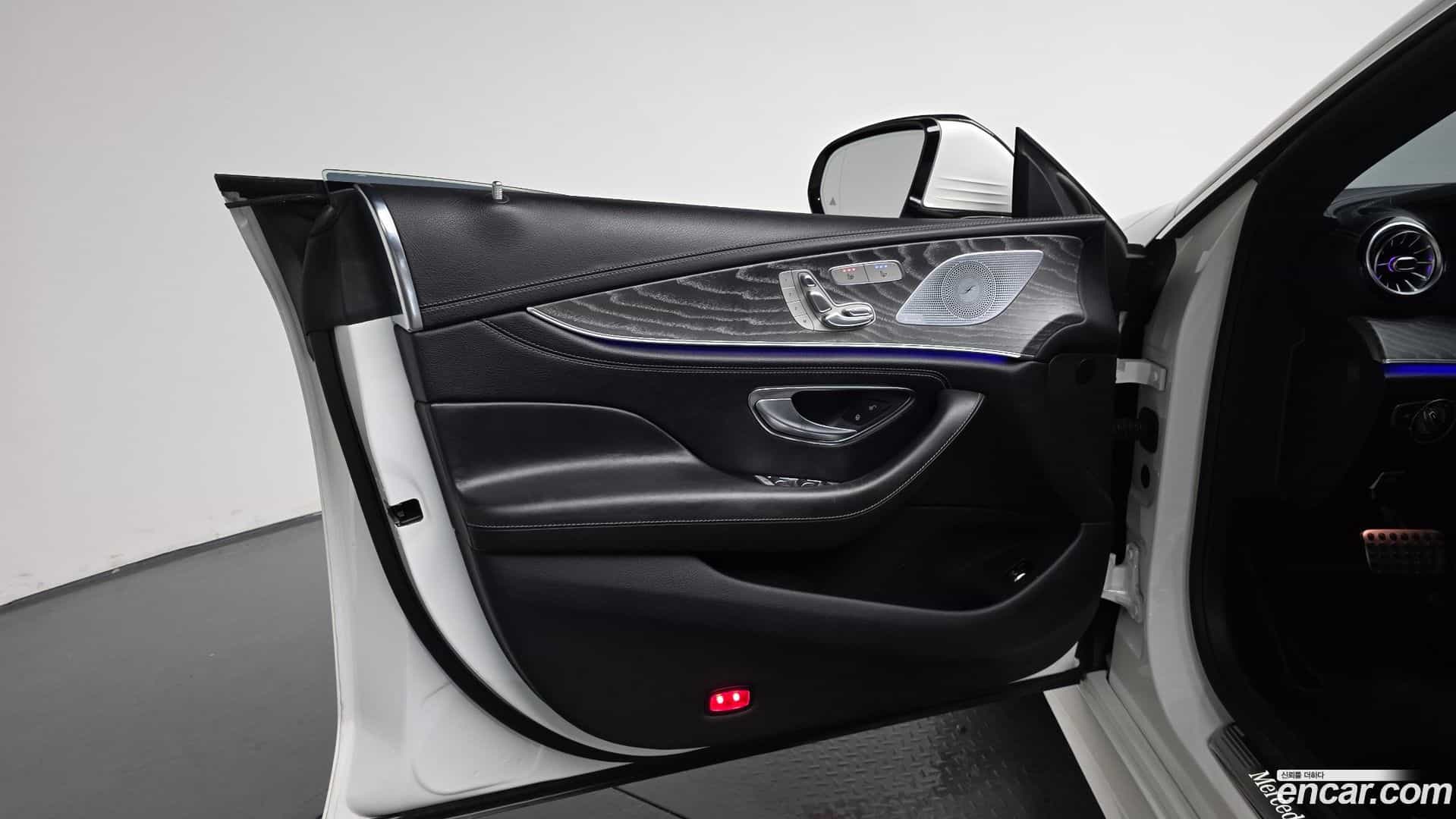CLS-Class Mercedes-Benz 2021.0-INNER-034