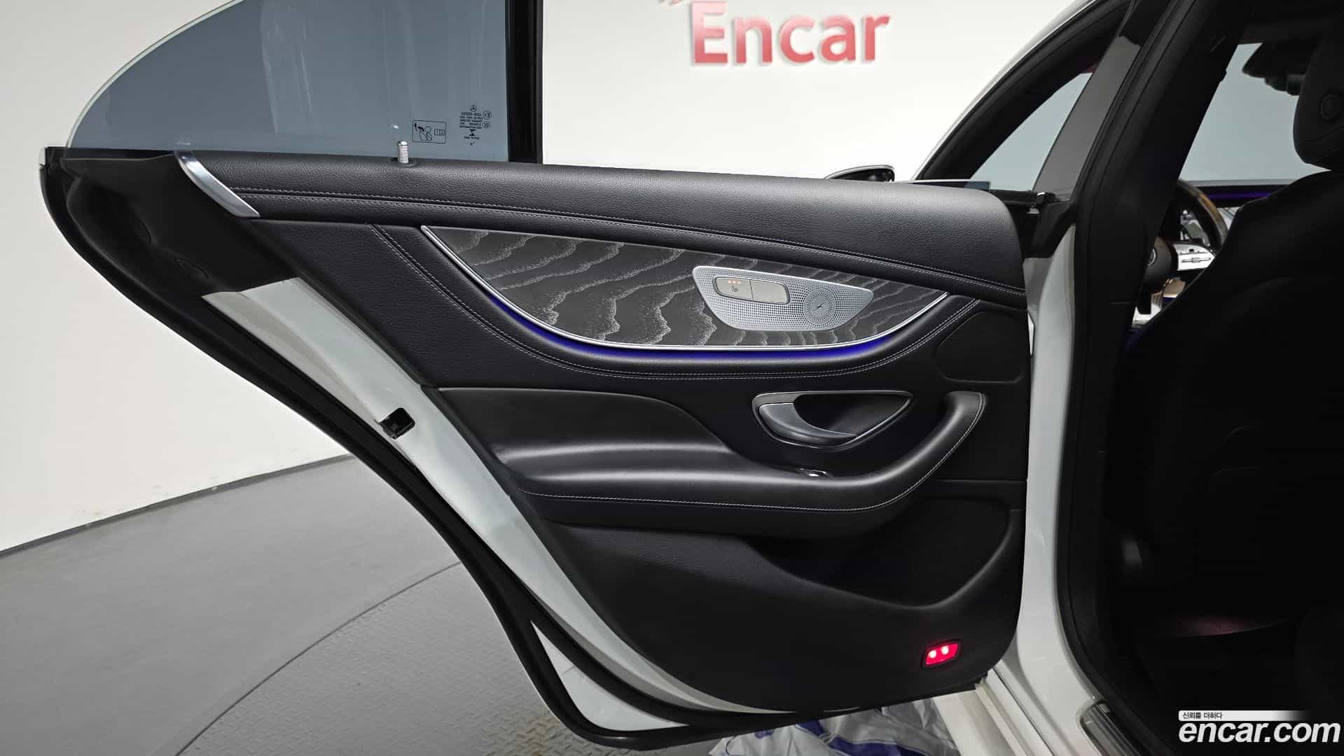 CLS-Class Mercedes-Benz 2021.0-INNER-035