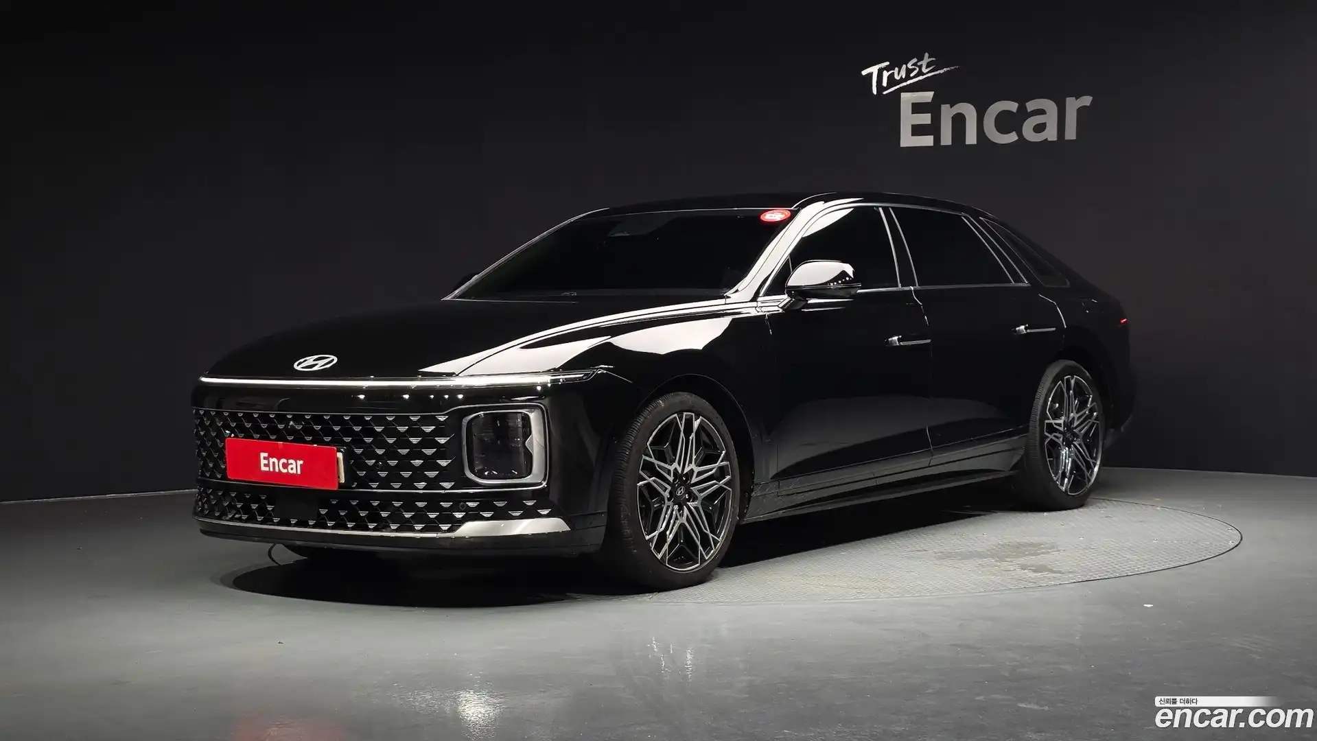 Grandeur Hyundai 2023.3-OUTER-001