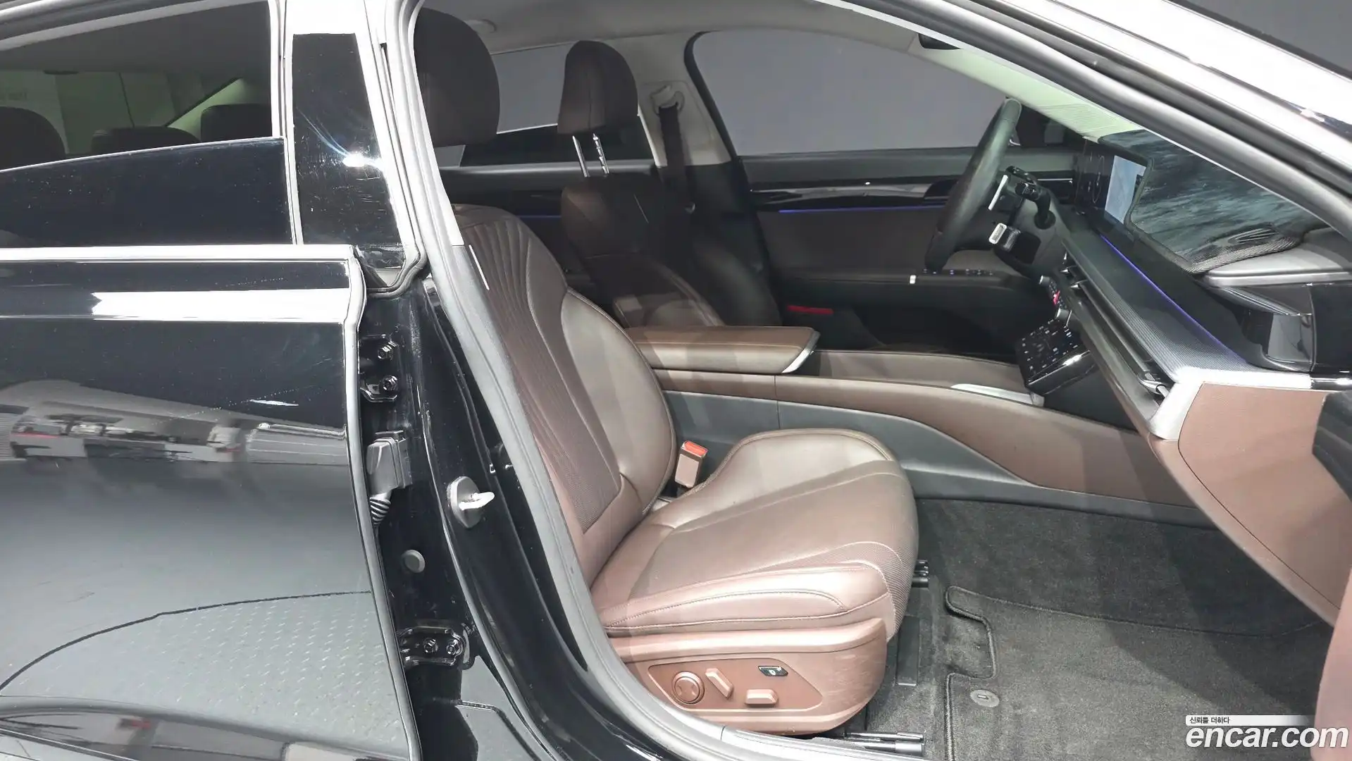 Grandeur Hyundai 2023.3-OPTION-015