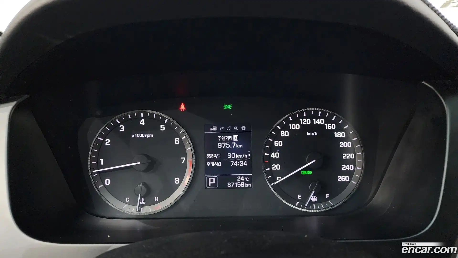 Sonata Hyundai 2014.4-INNER-008