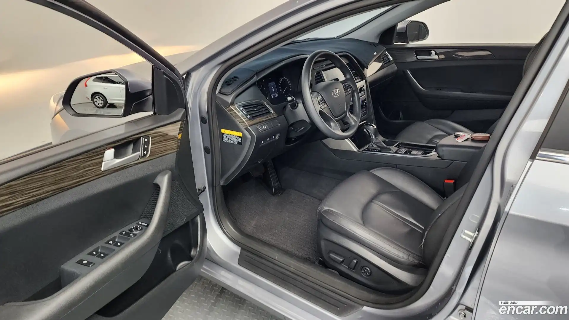 Sonata Hyundai 2014.4-INNER-010