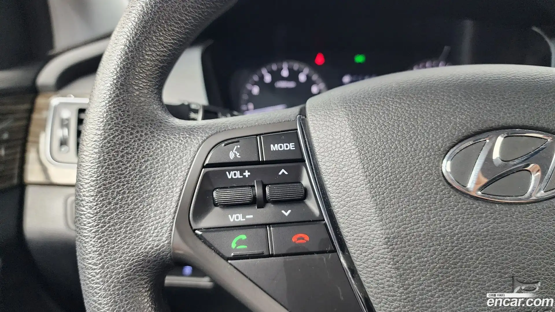 Sonata Hyundai 2014.4-OPTION-021